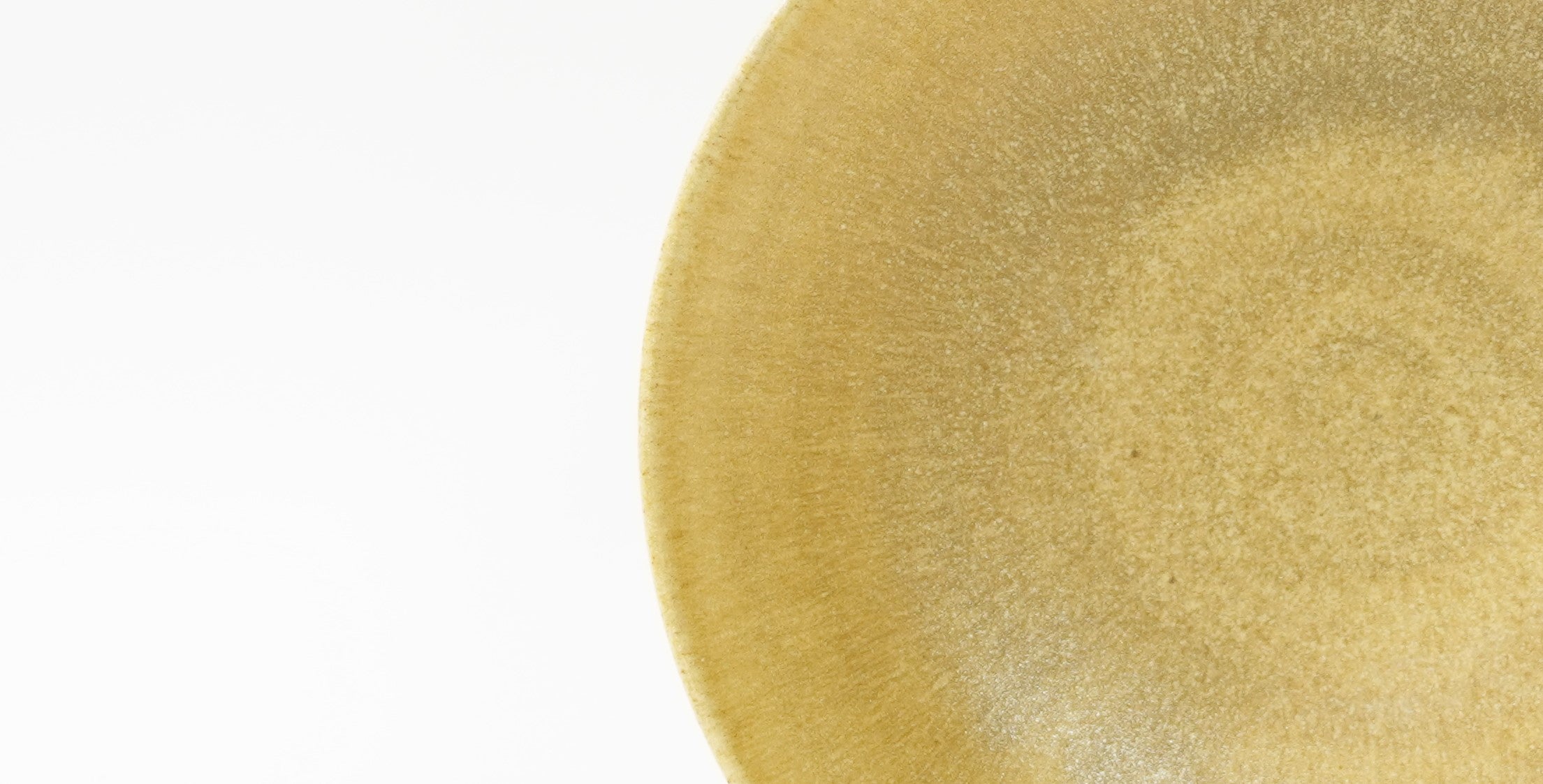 Ceramic plate