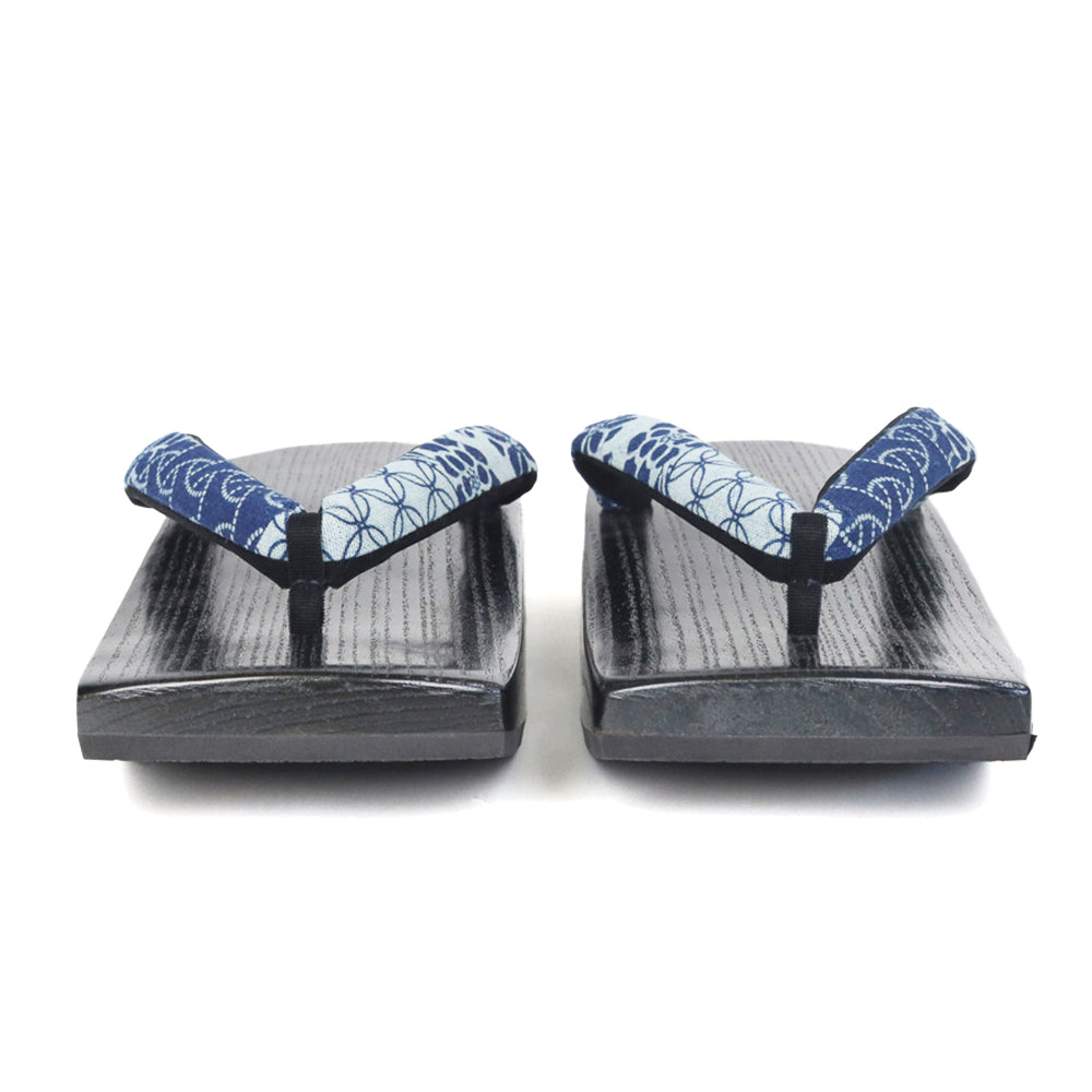 Japanische Sandalen / traditionelles Muster