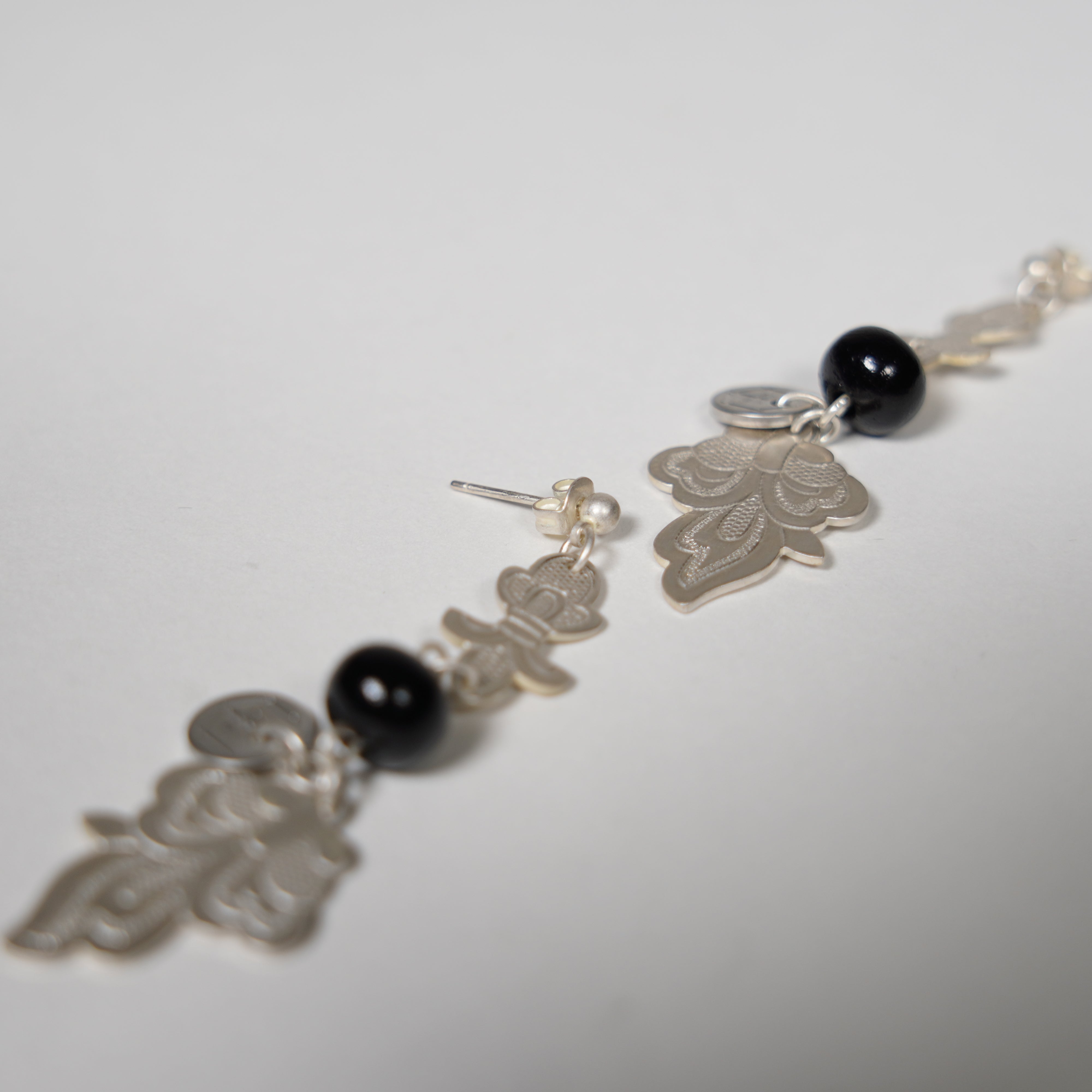 Earrings / Arabesque / Silver