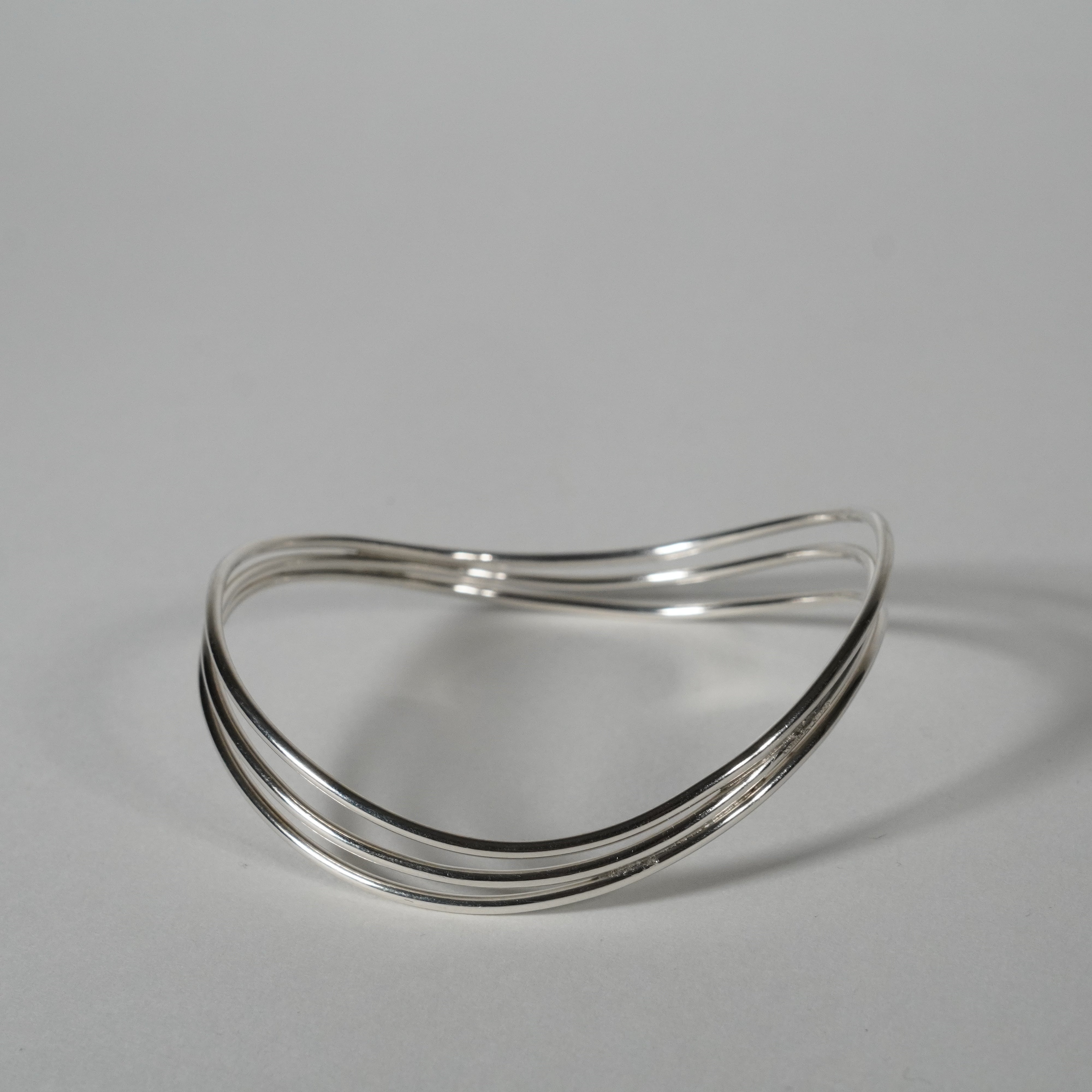 Brazalete de plata / tres ola