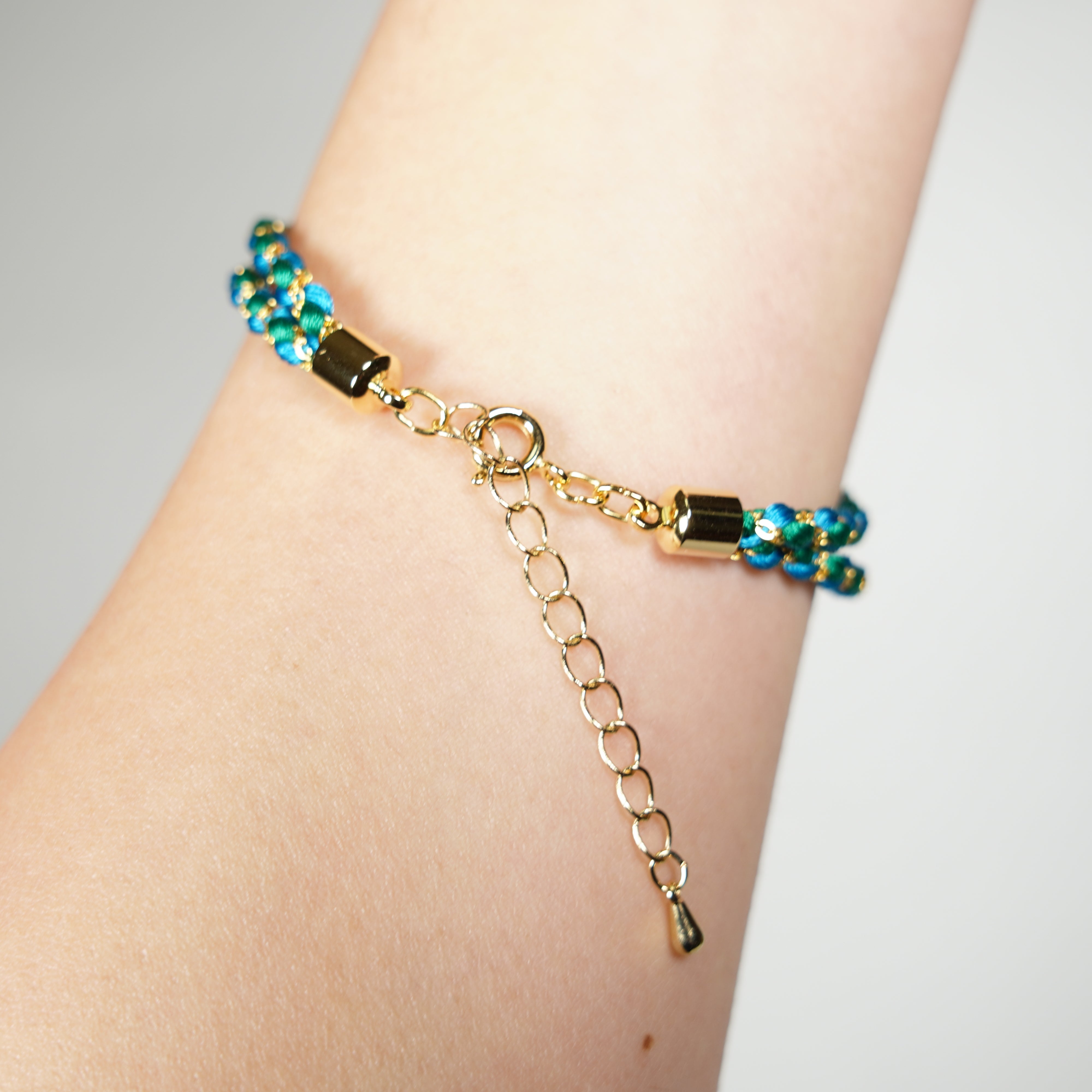 Cordons / bracelet tressés IgA