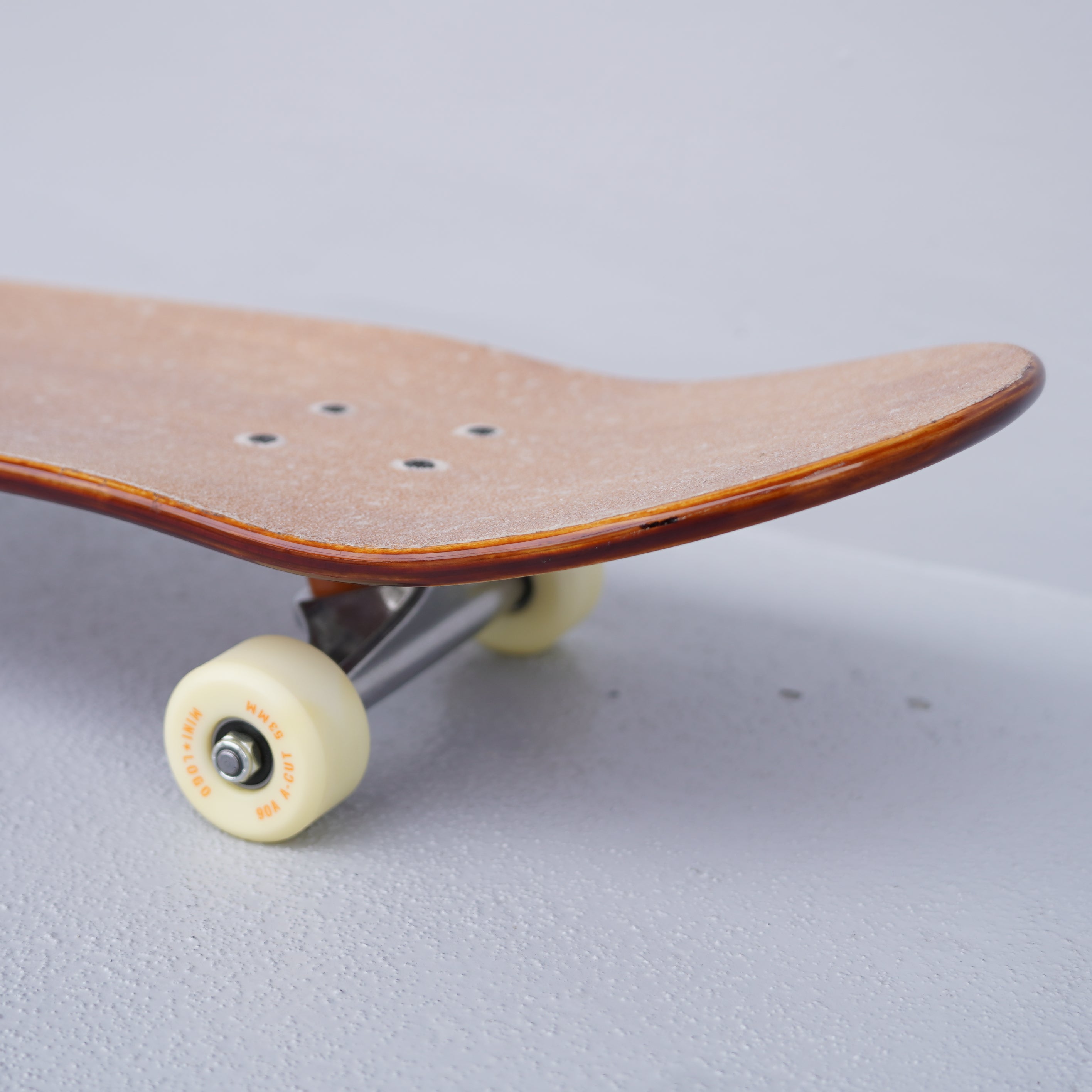 Lackiertes Skateboard