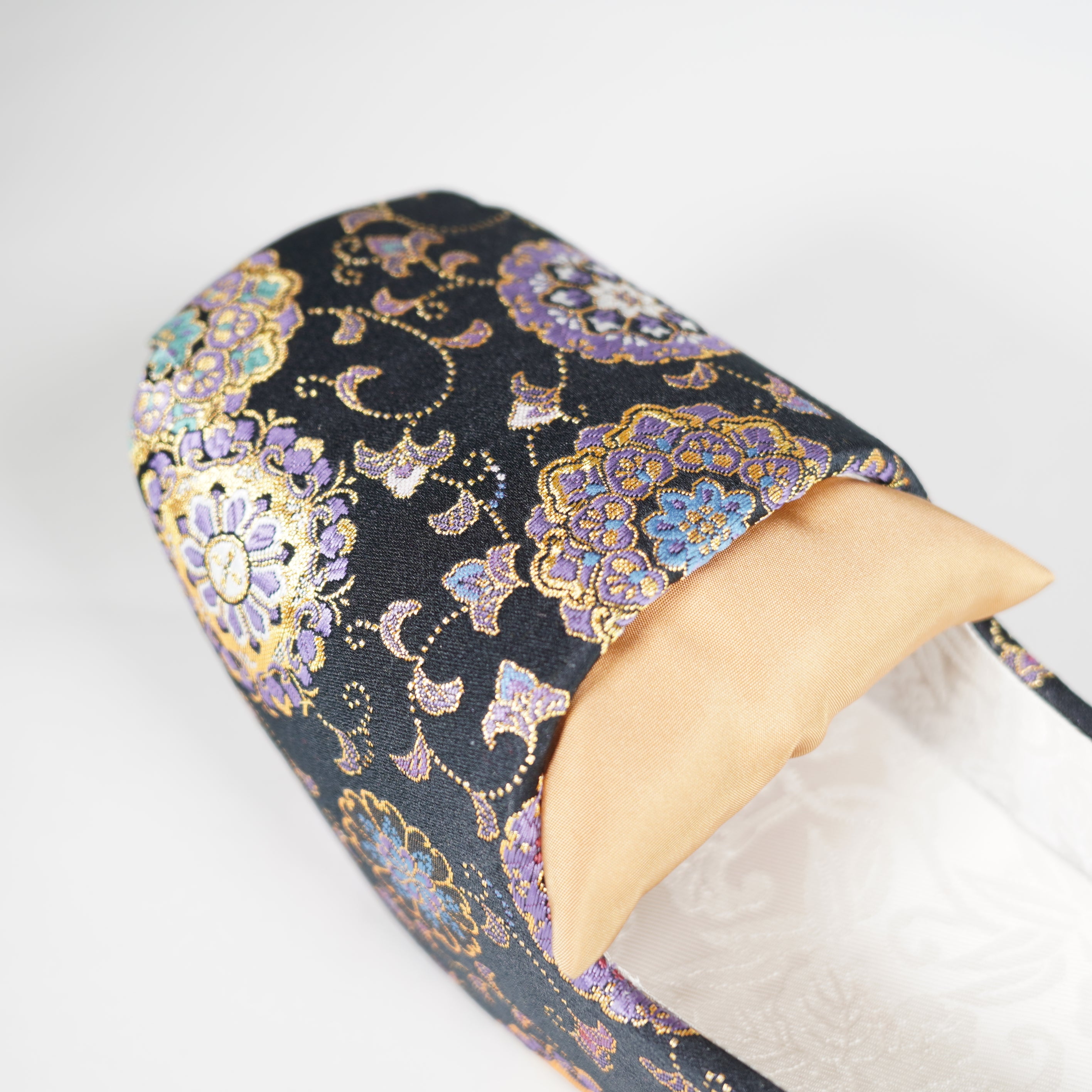 浅堵塞 / nishijin纺织品 /阿拉伯式 /黑色