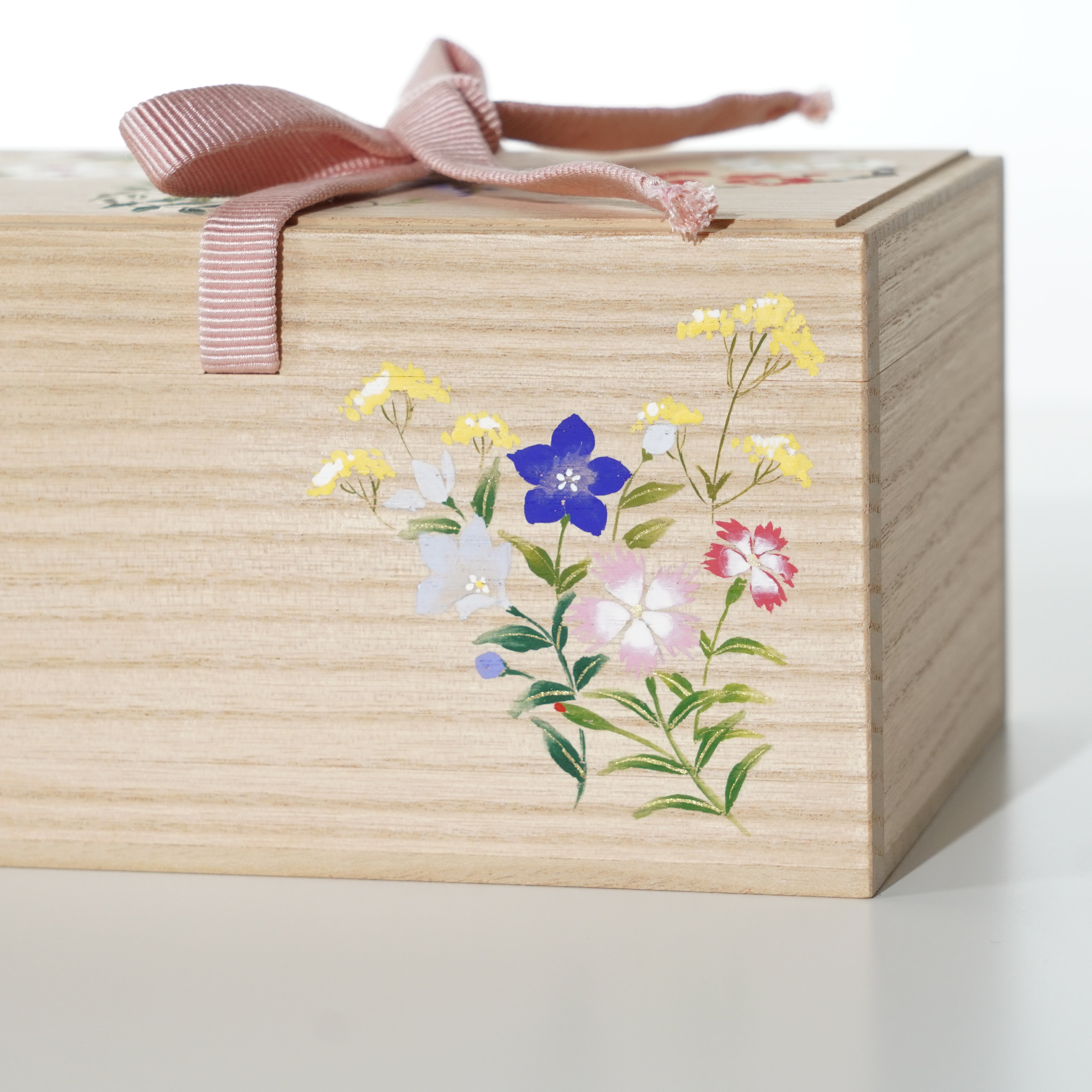 Hand-painted Jewelry Box / Paulownia Wood / Japanese Four Seasons