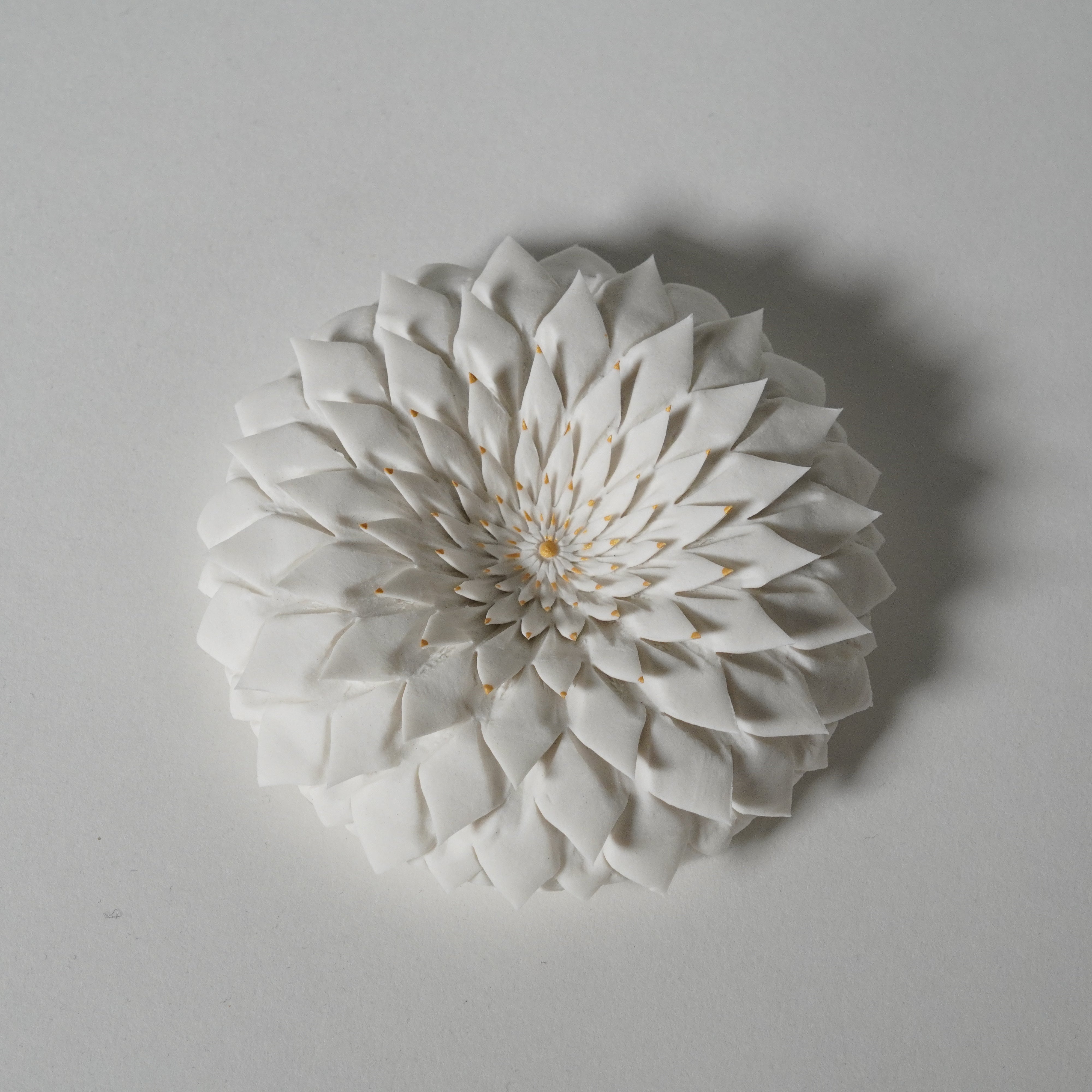 Paperweight / Kousungama / Chrysanthemum