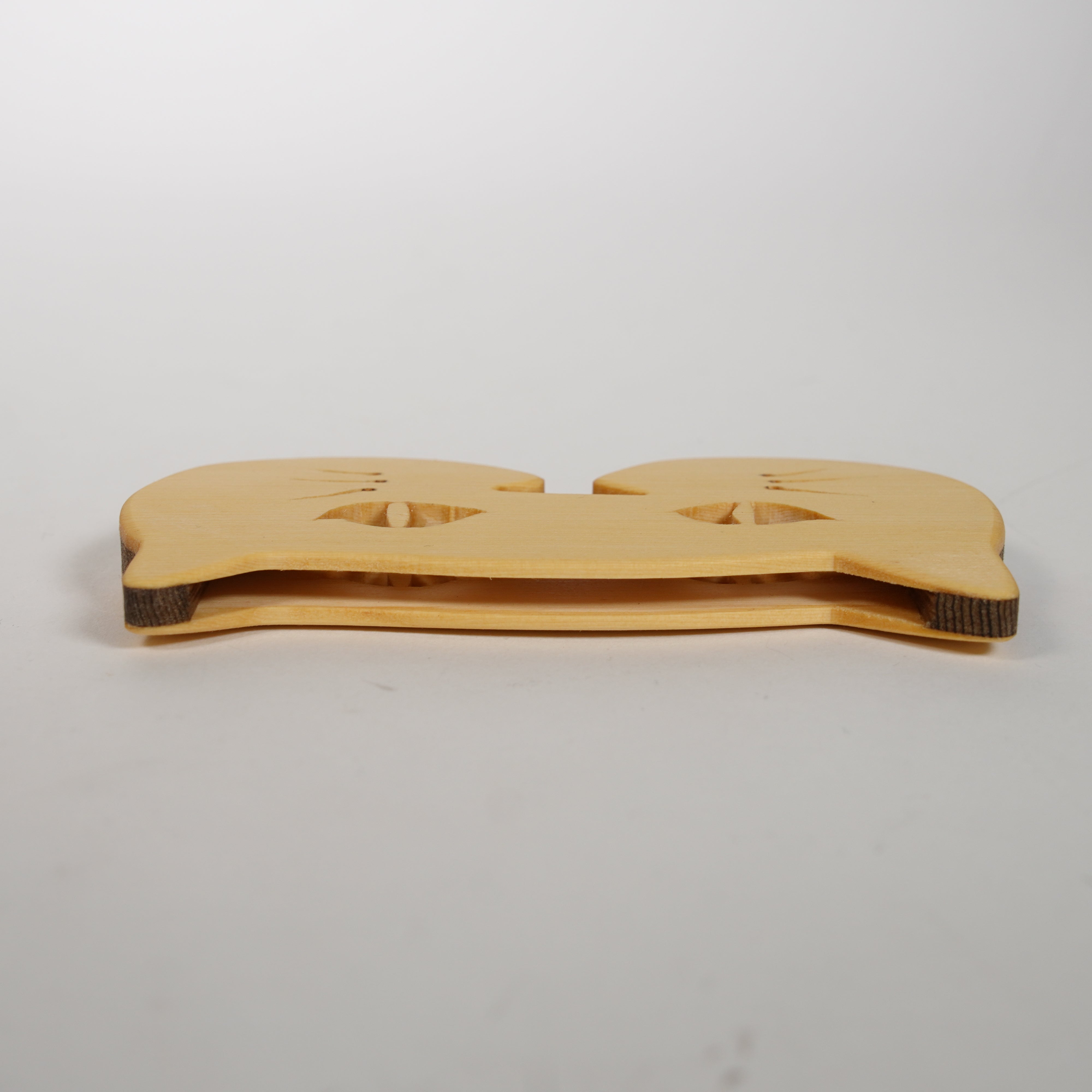 Cat-shaped Card Case / Handcrafted Paulownia Wood No.2