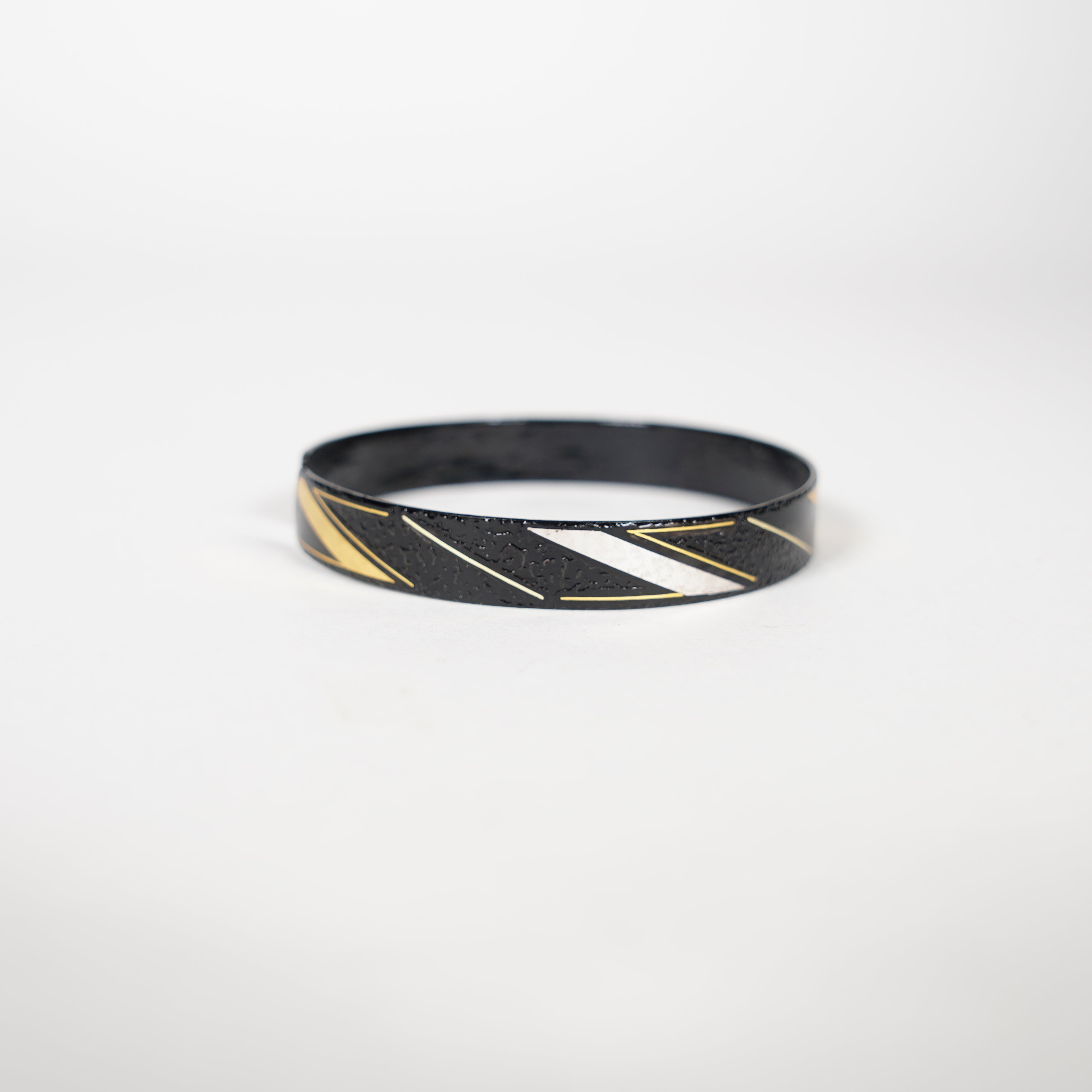 Bracelet / Geometric Diagonal Stripes / Black / Small