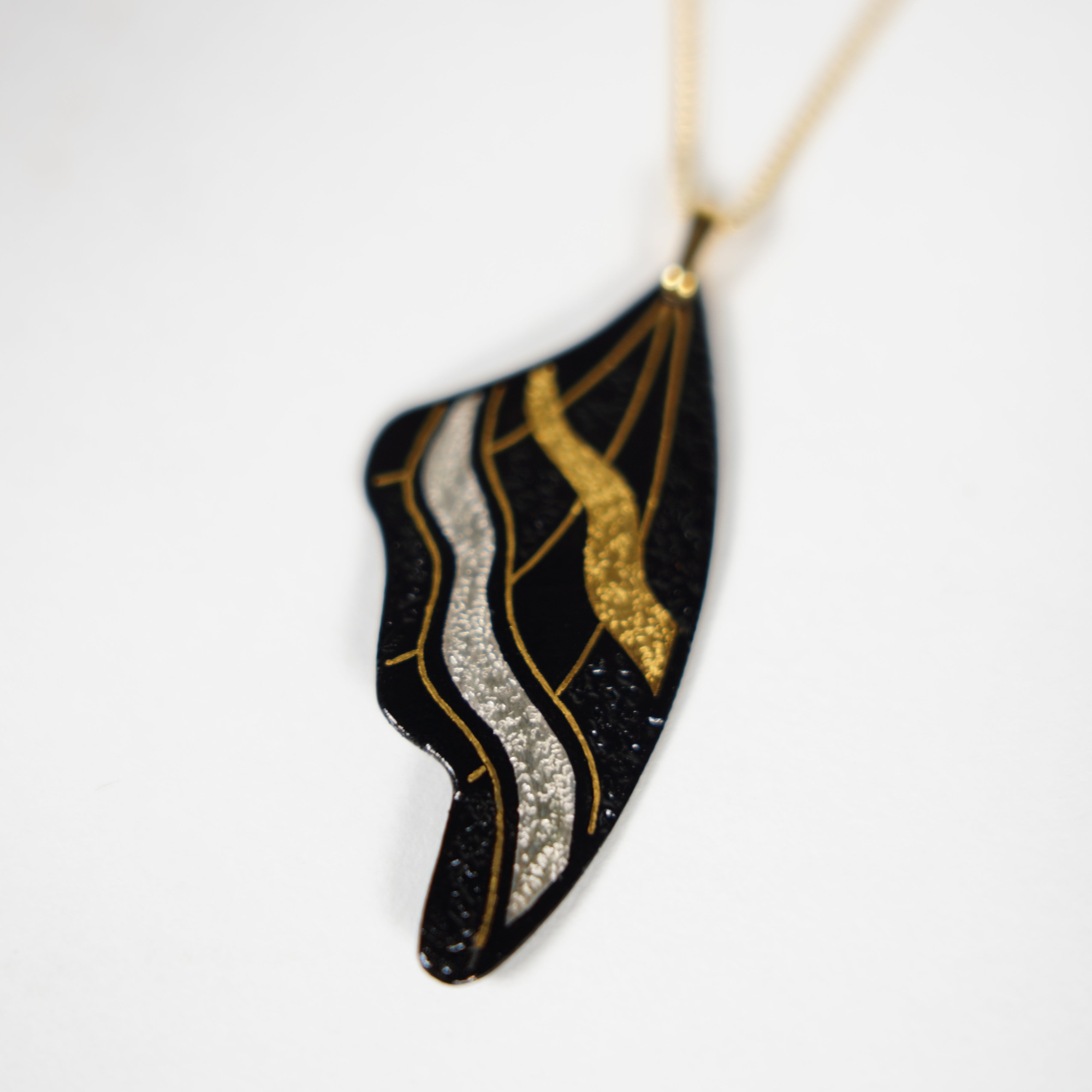 Pendant / Wing Veins / Wing Shape