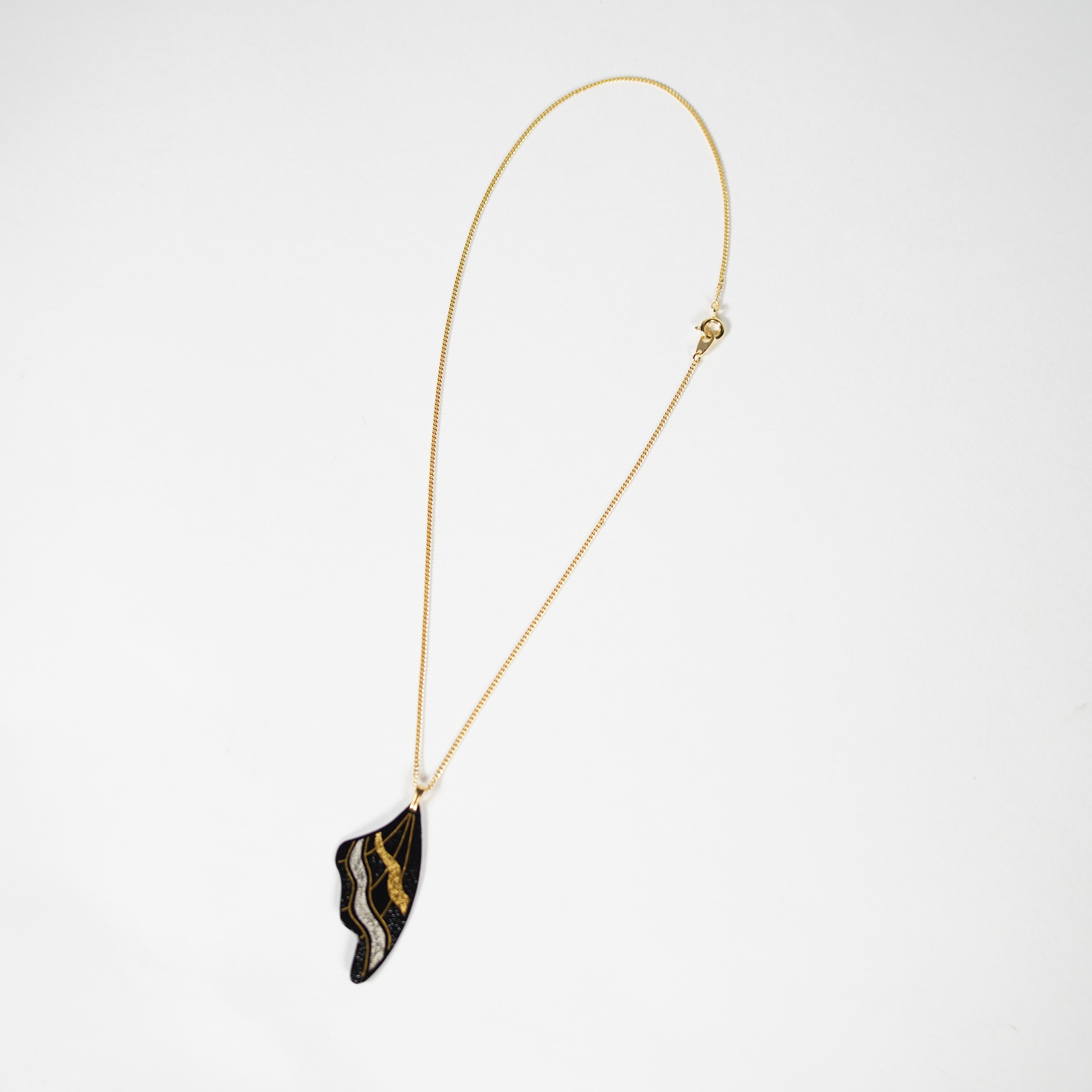 Pendant / Wing Veins / Wing Shape