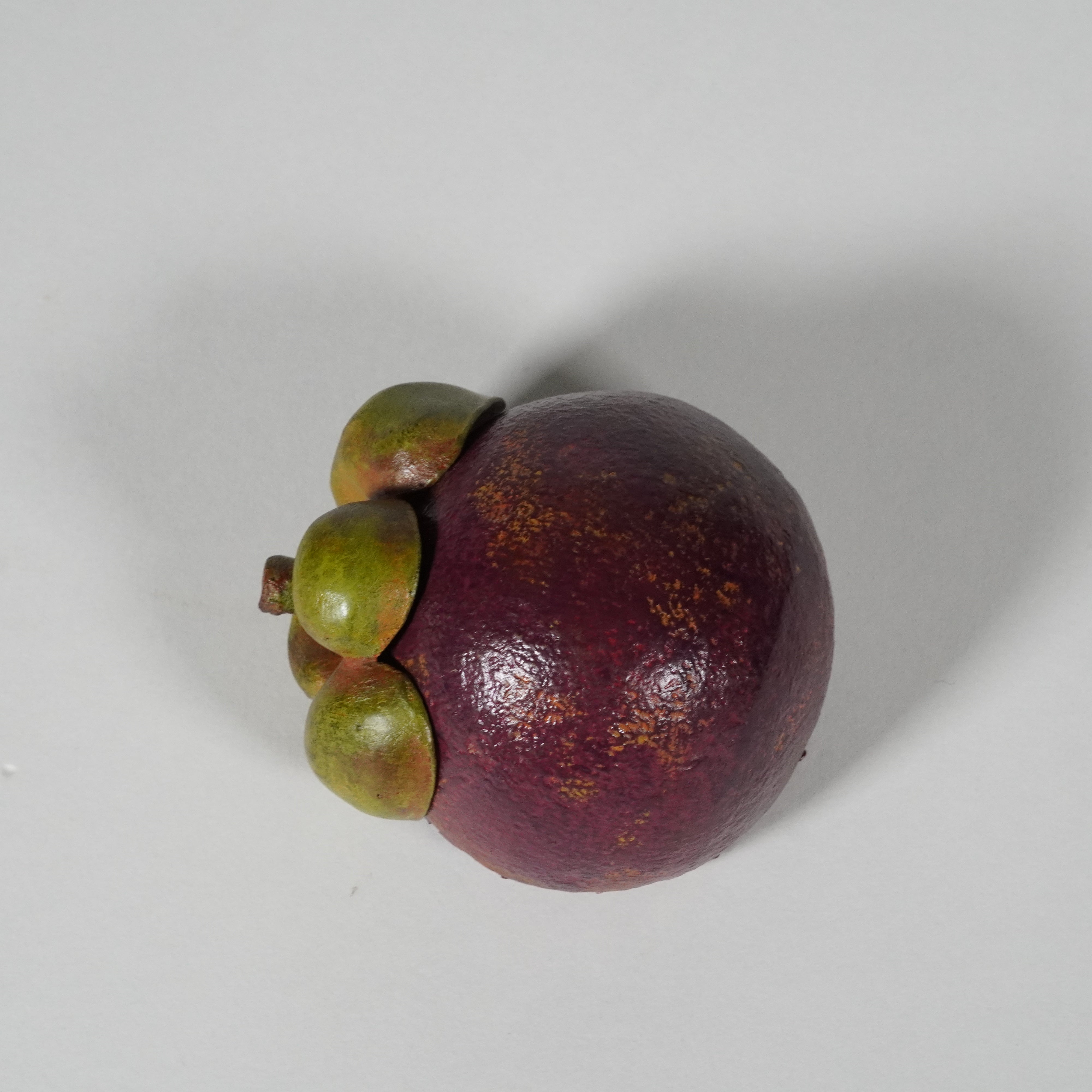 Hiroshima Lacquerware / Mangosteen Motif / Hand-sculpted