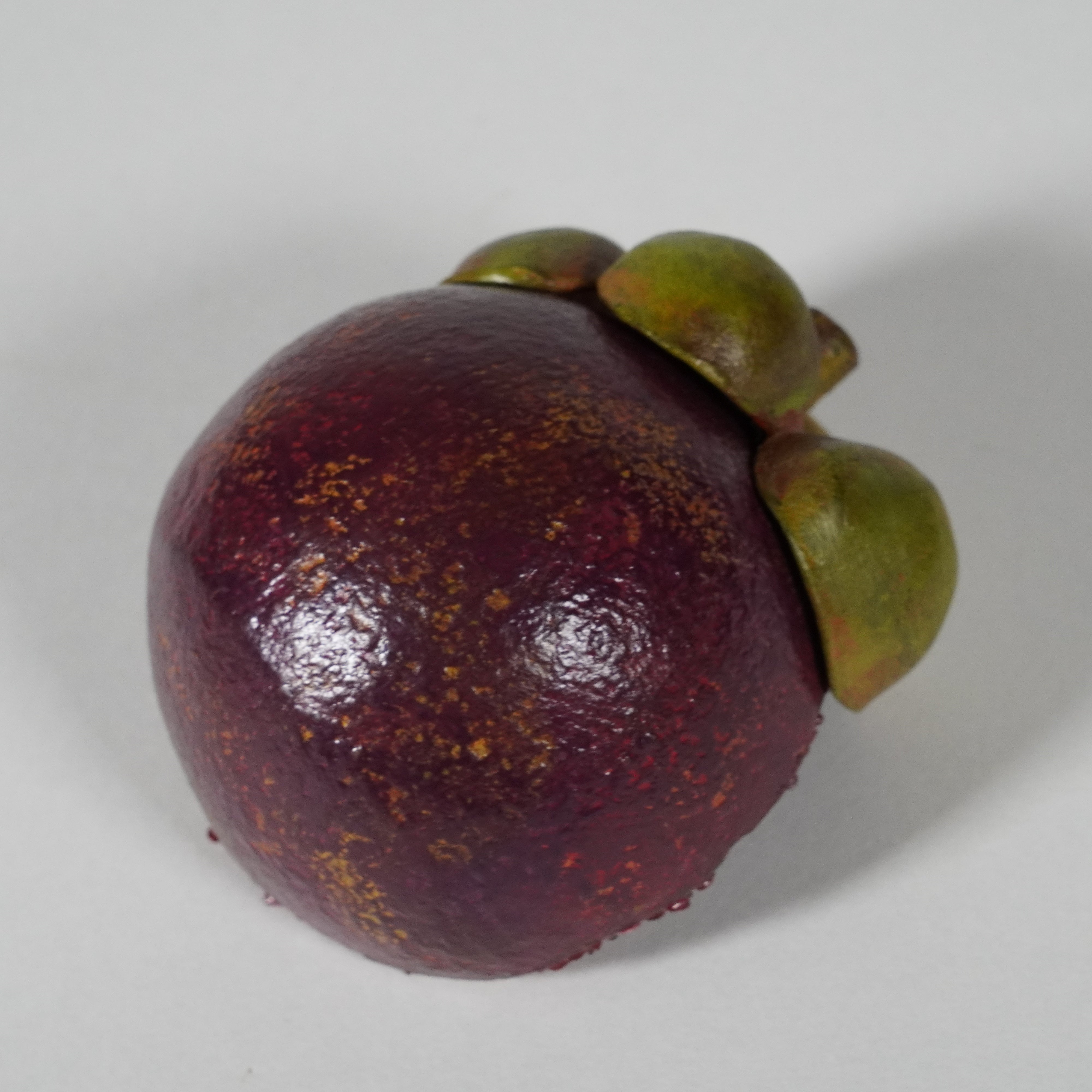 Hiroshima Lacquerware / Mangosteen Motif / Hand-sculpted