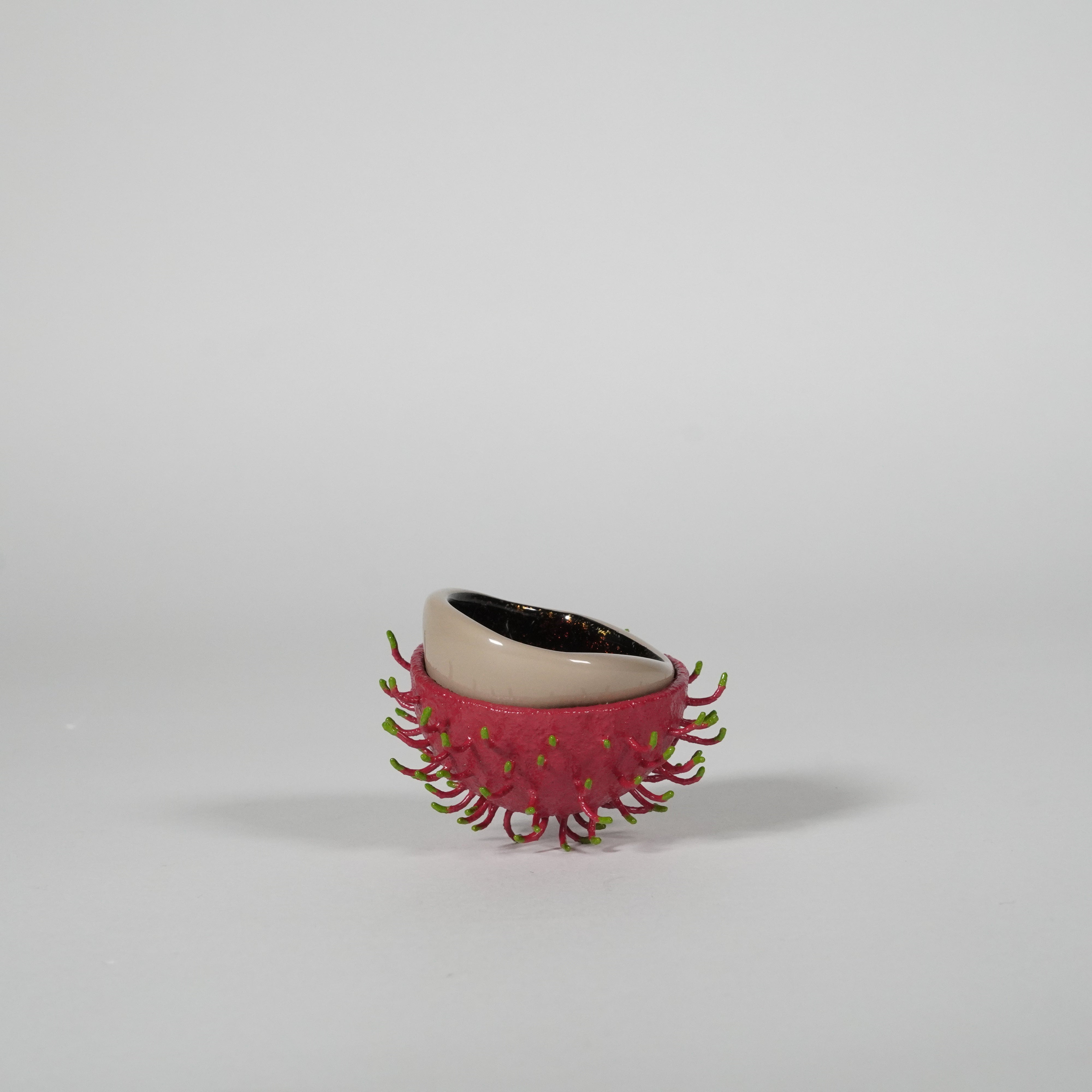 Hiroshima Lacquerware / Rambutan Motif / Hand-sculpted
