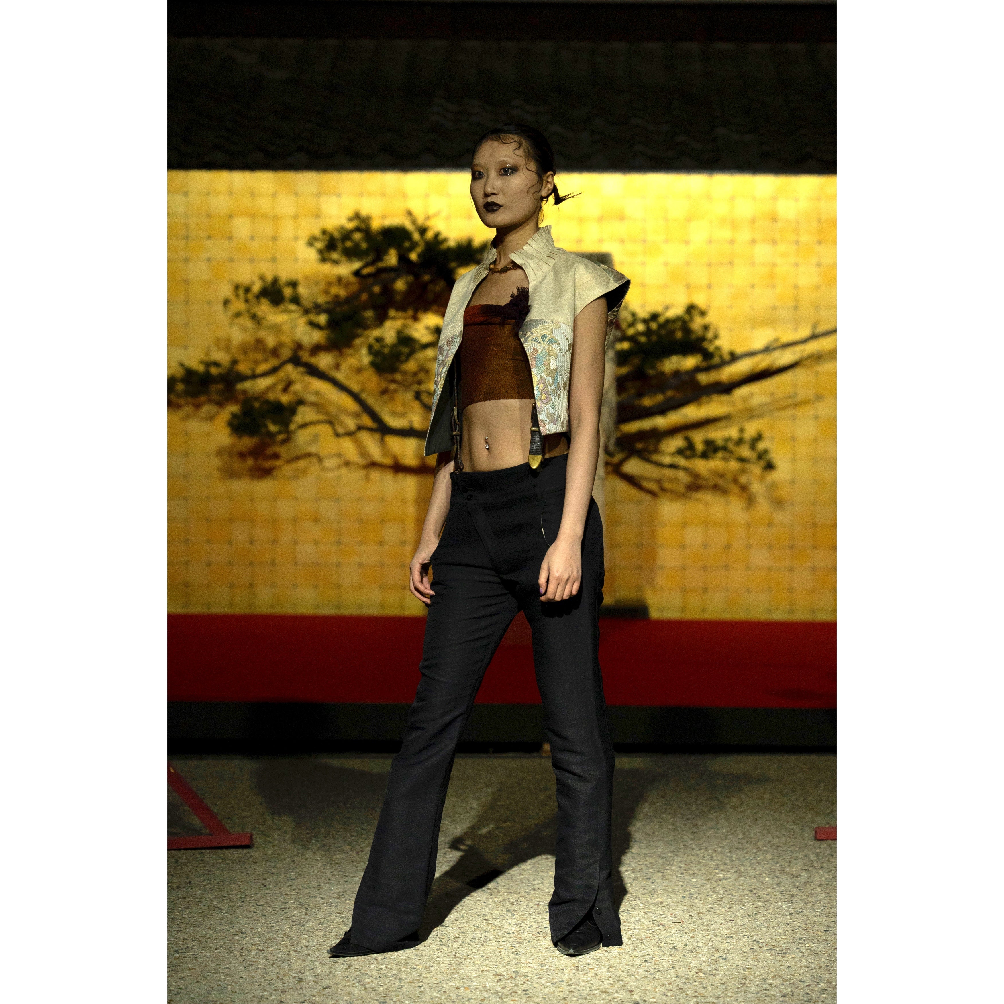 Cropped Pants Hiware