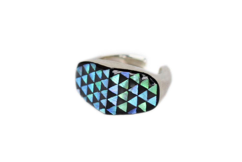 Raden Ear Cuff / Fish Scale Pattern / Right Ear