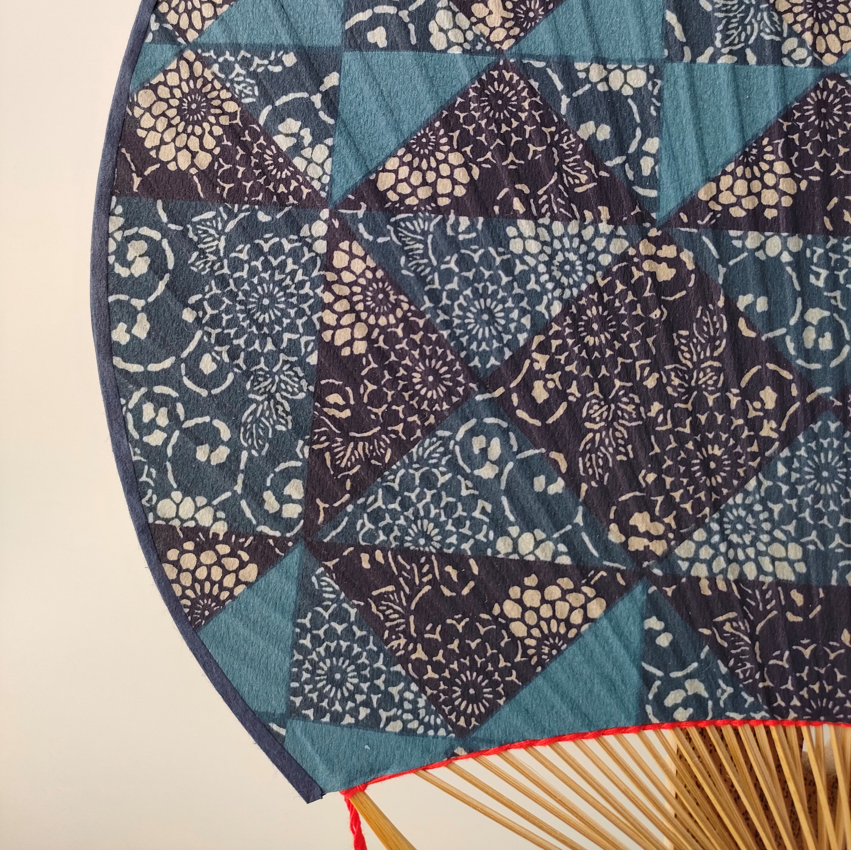 Fan / Indigo Flower / Round / Large
