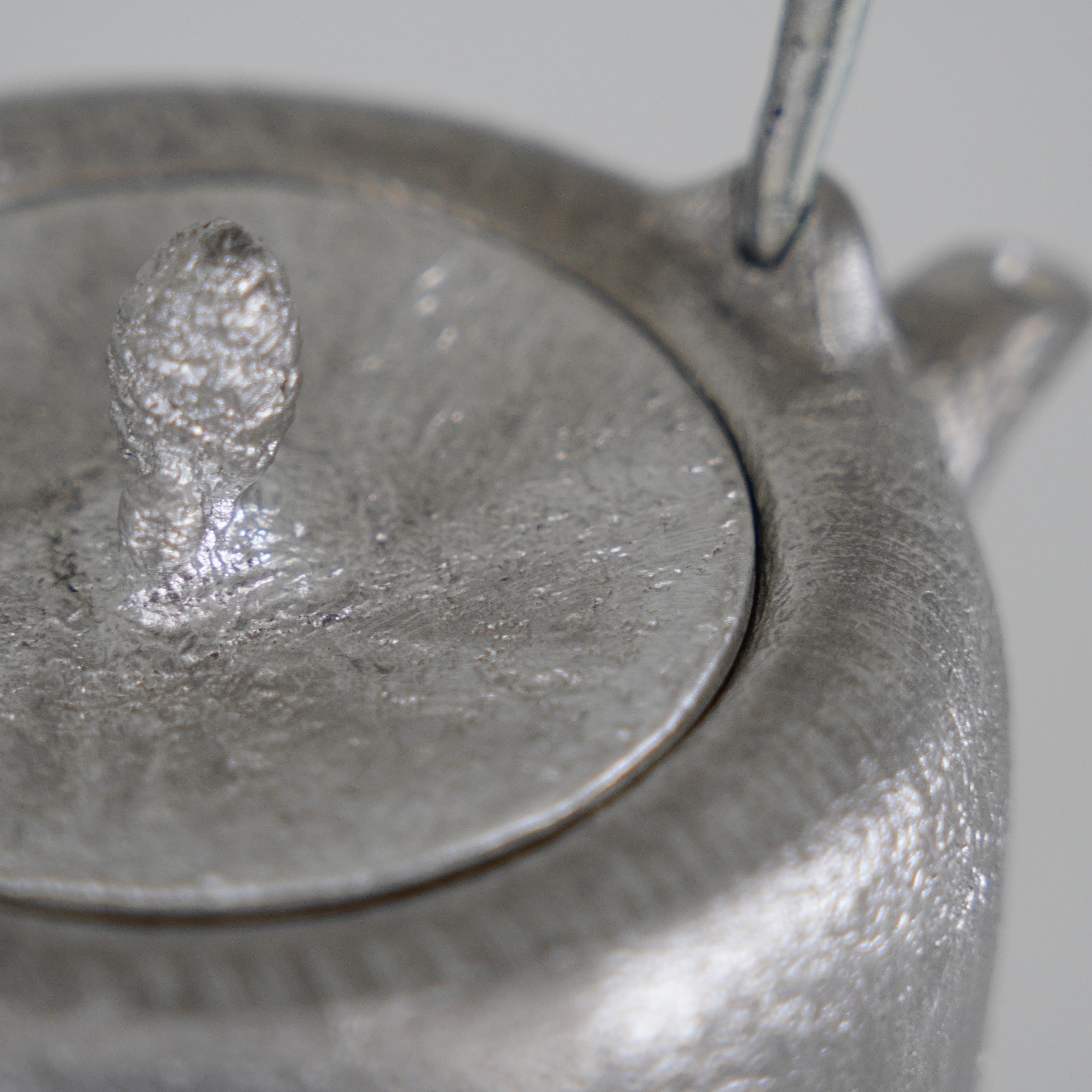 Tin Kettle / Jujube