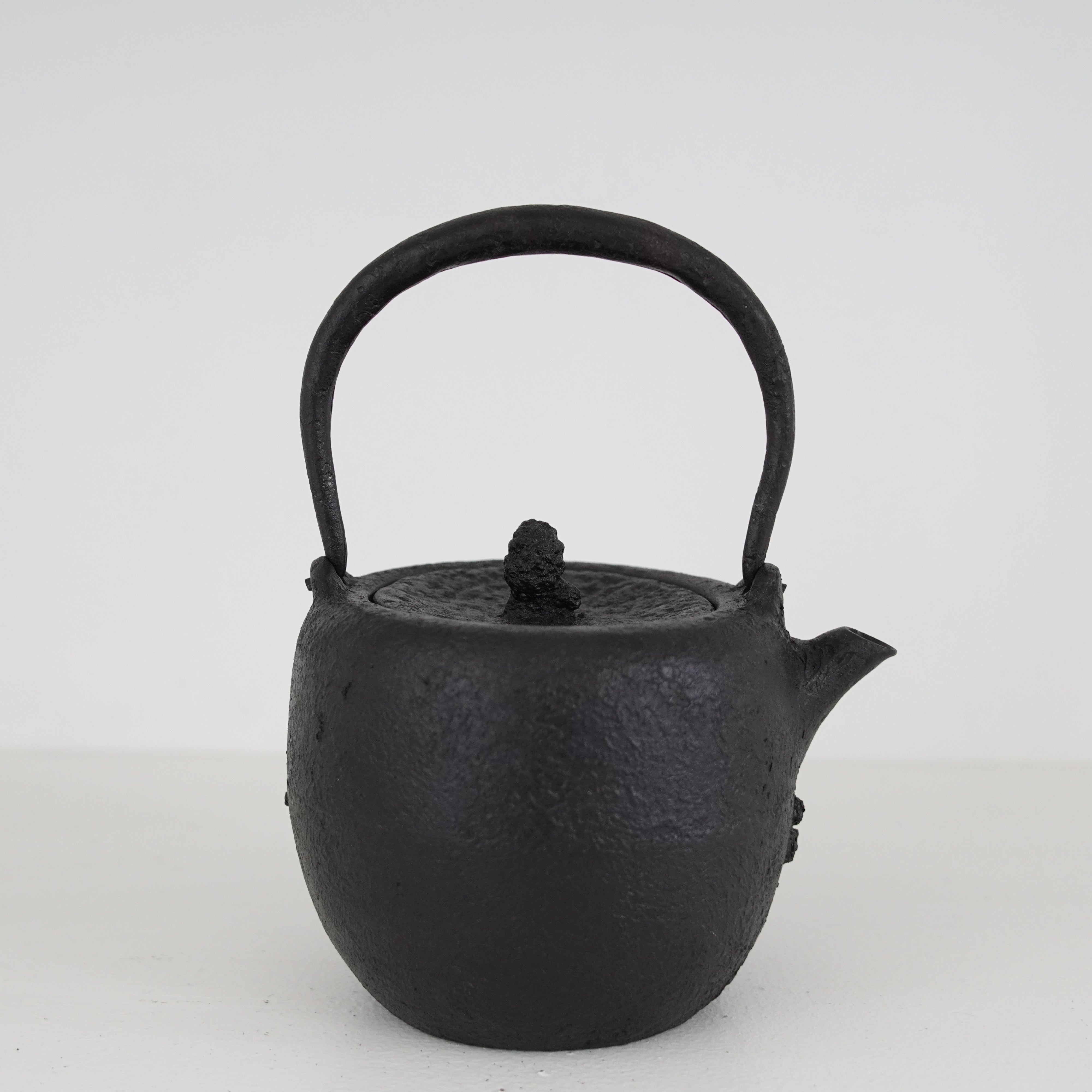 Iron Kettle / Jujube / Natural Cover