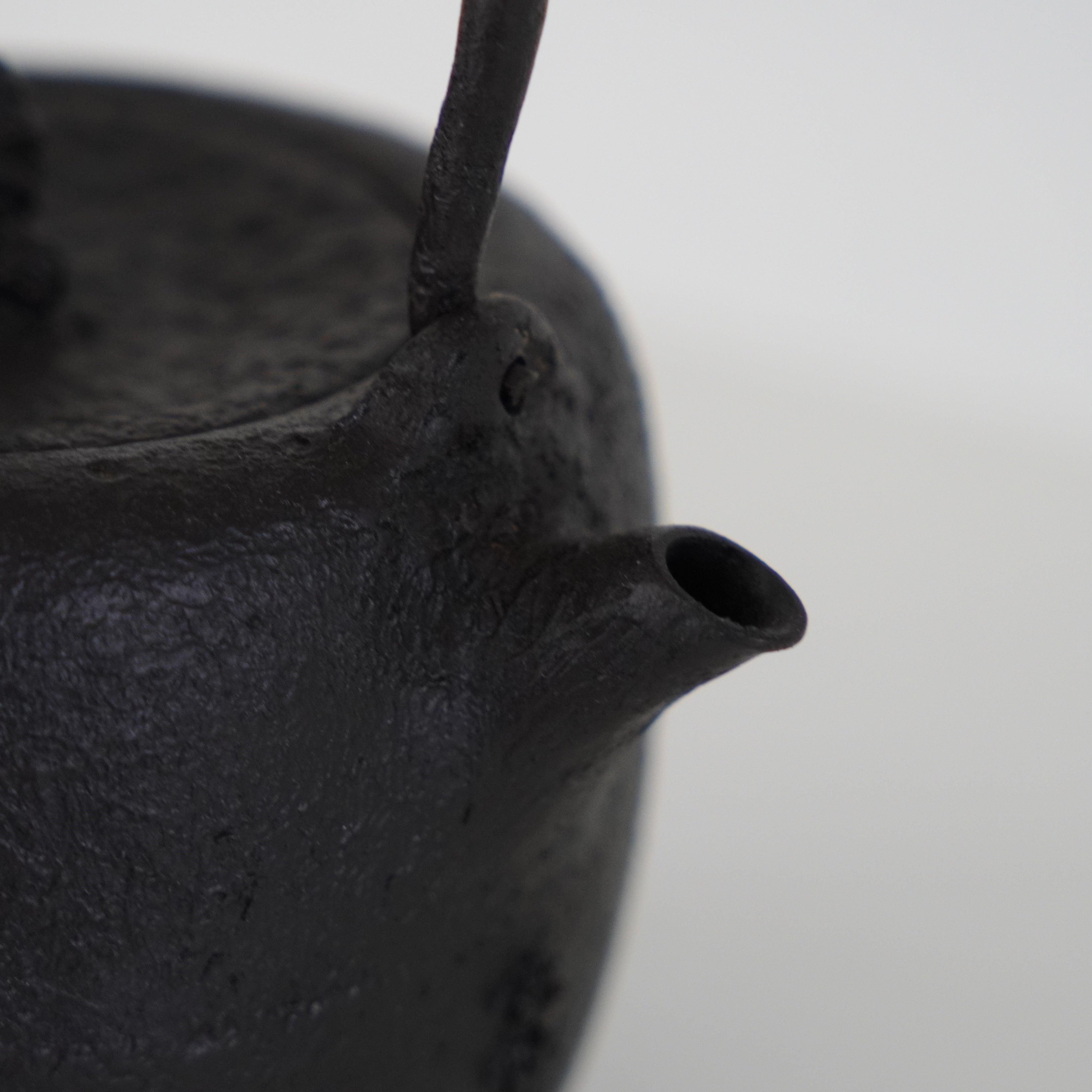 Iron Kettle / Jujube / Natural Cover