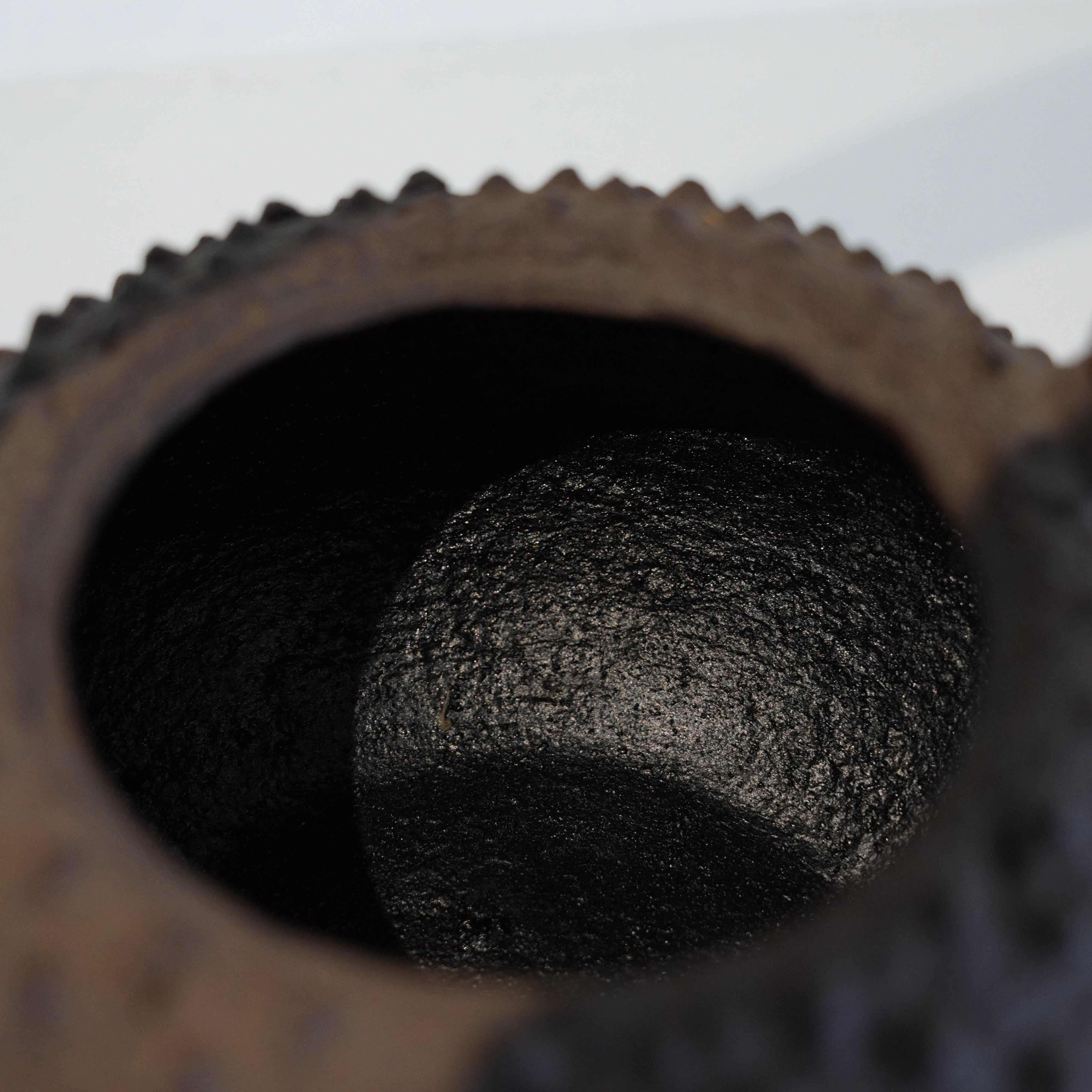 Iron Kettle / Jewel