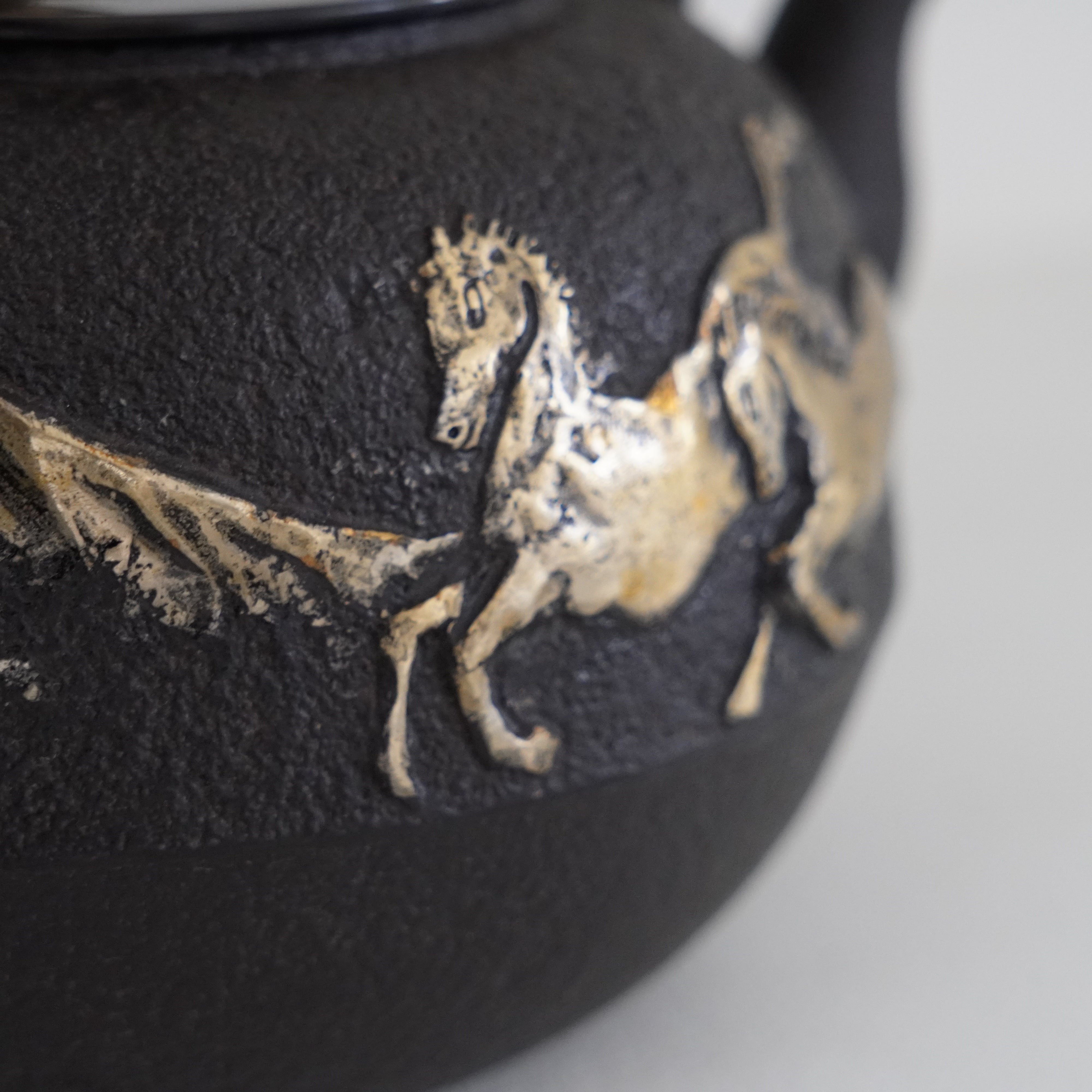 Fer de fer / mt.fuji et cheval / forme ronde plate