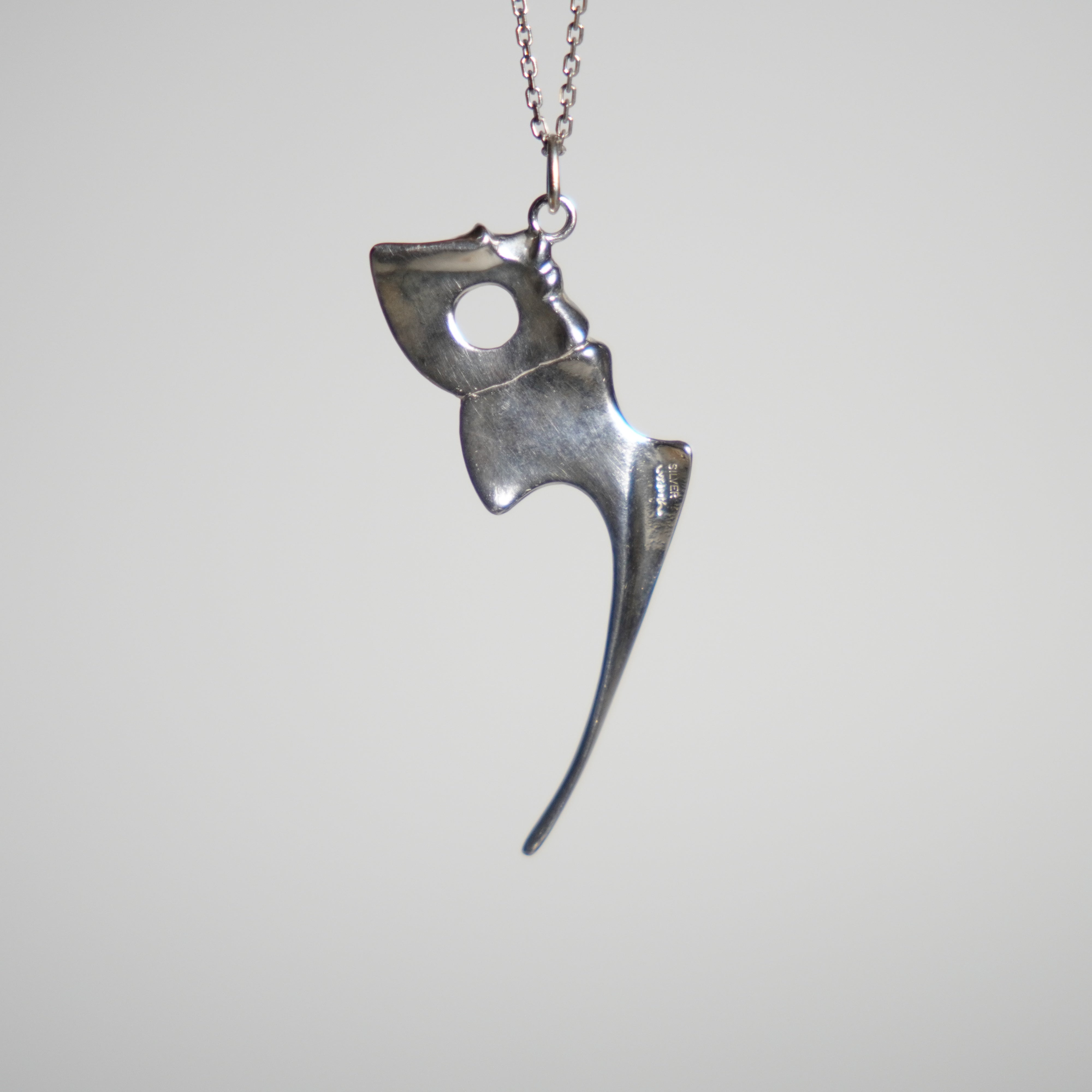 Silver Necklace / Tai-no-tai