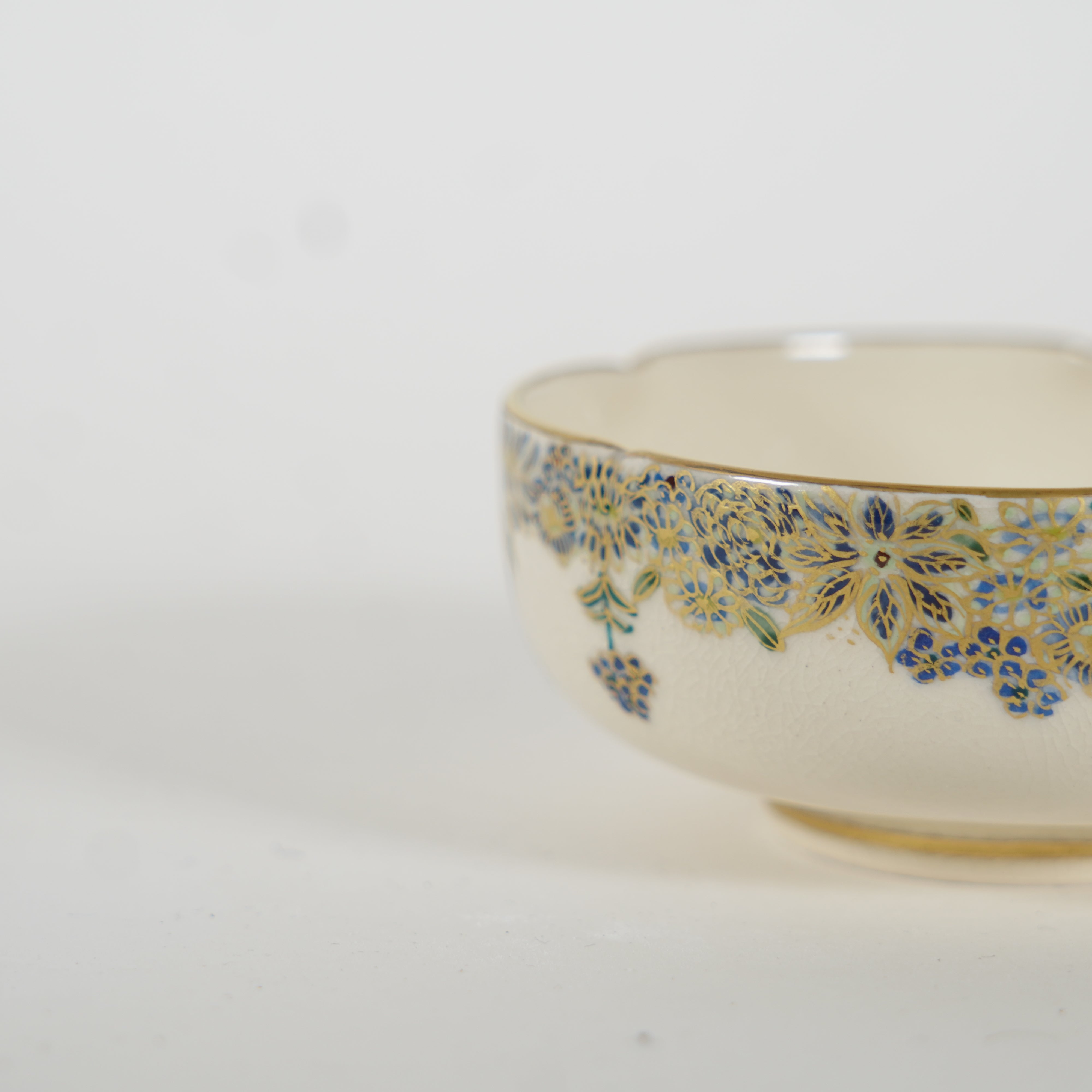 Small Bowl / Blue Flower & Sudare