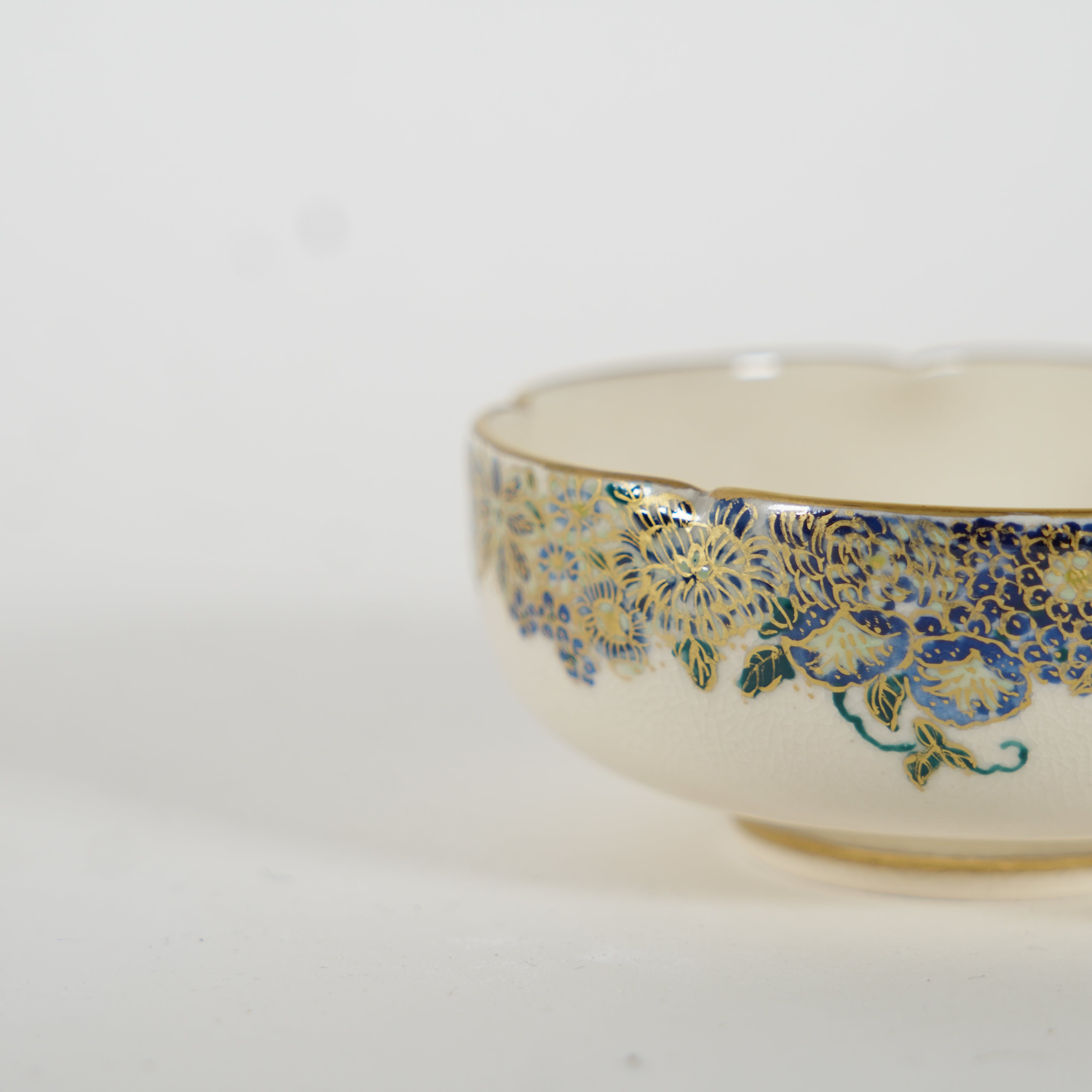 Small Bowl / Blue Flower & Sudare