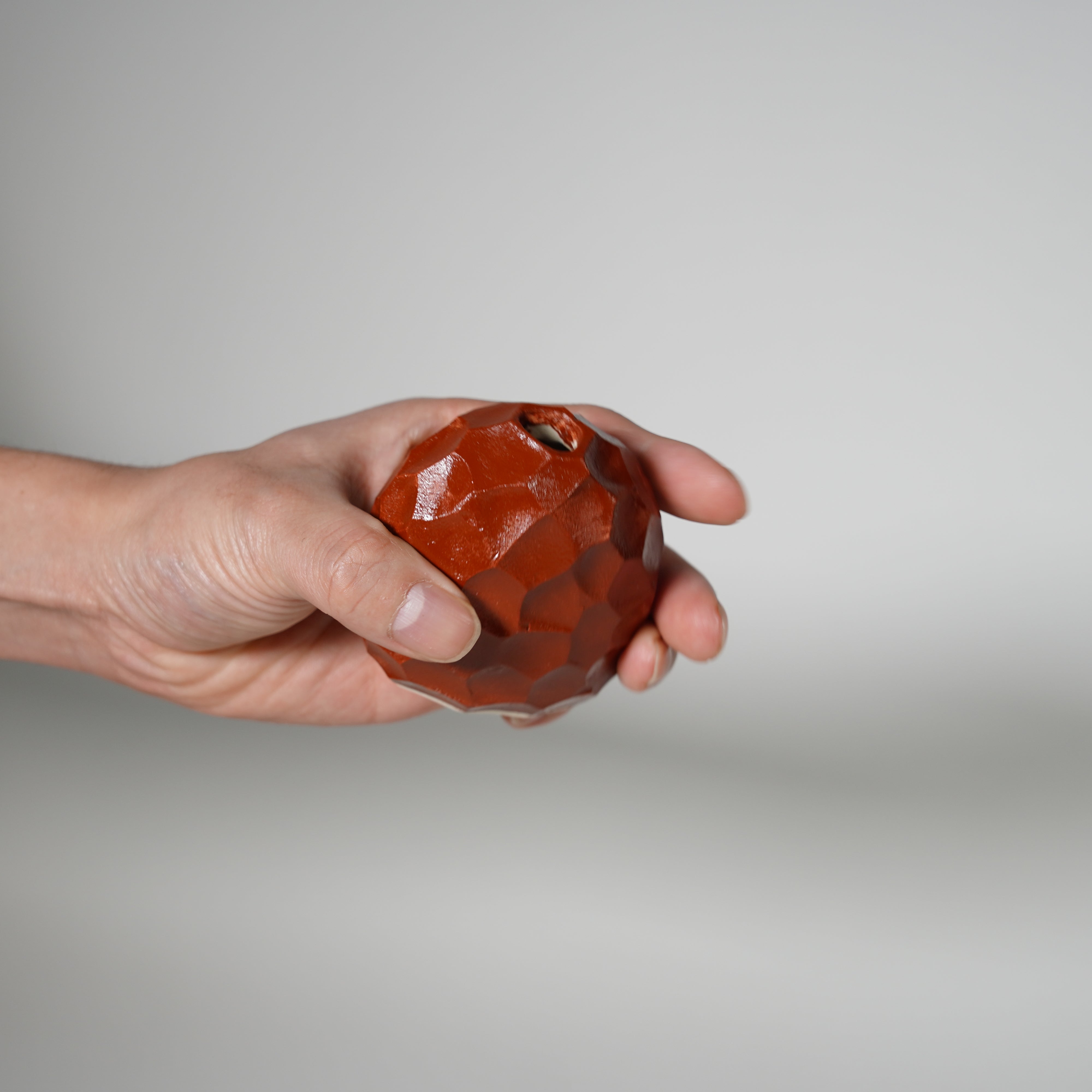 Mini -Vase für eine Blumerot