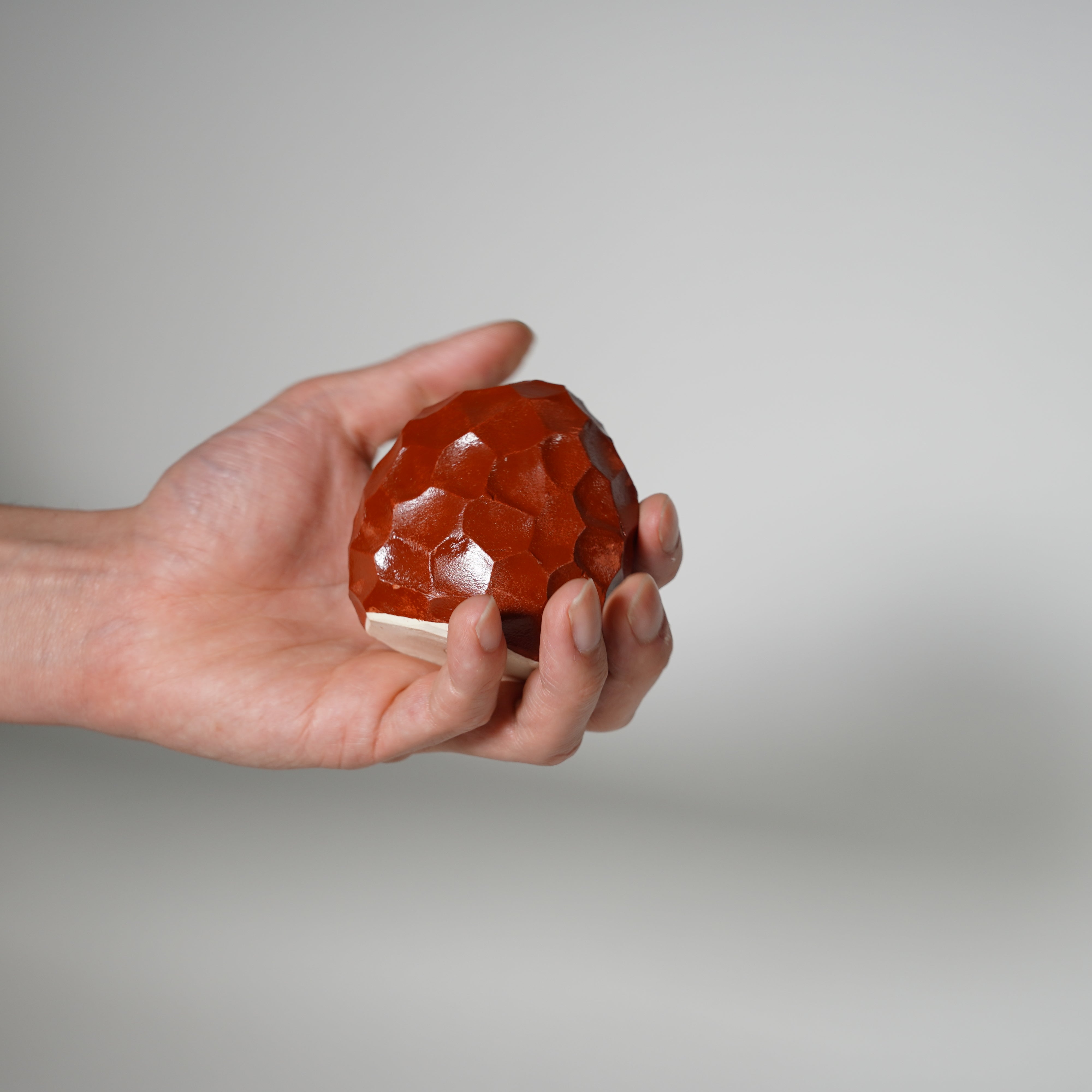 Mini -Vase für eine Blumerot
