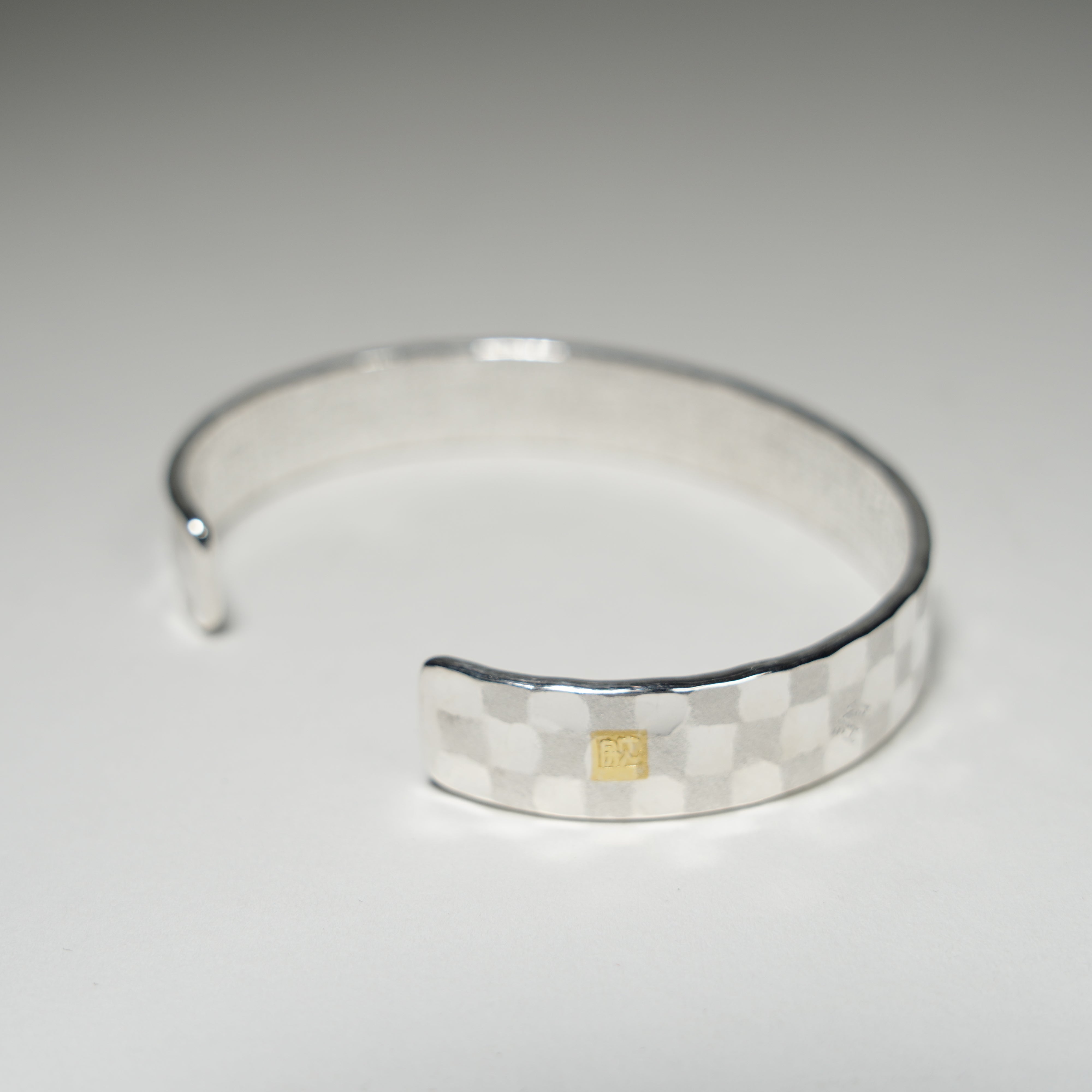 Brazalete de plata / ichimatsu Hannya Sutra 【Gran tamaño】
