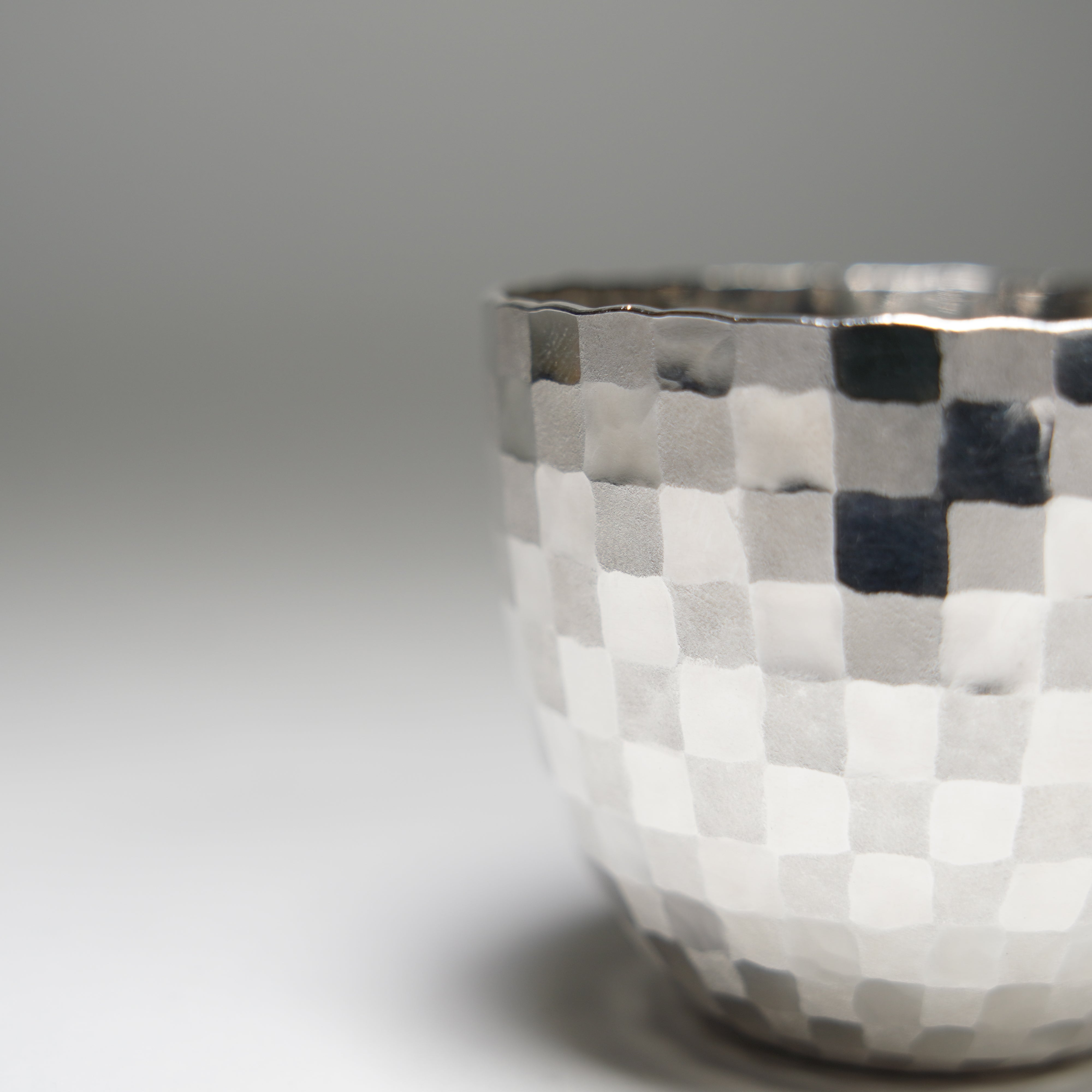 Coupe de saké en argent / crête d'Ichimatsu