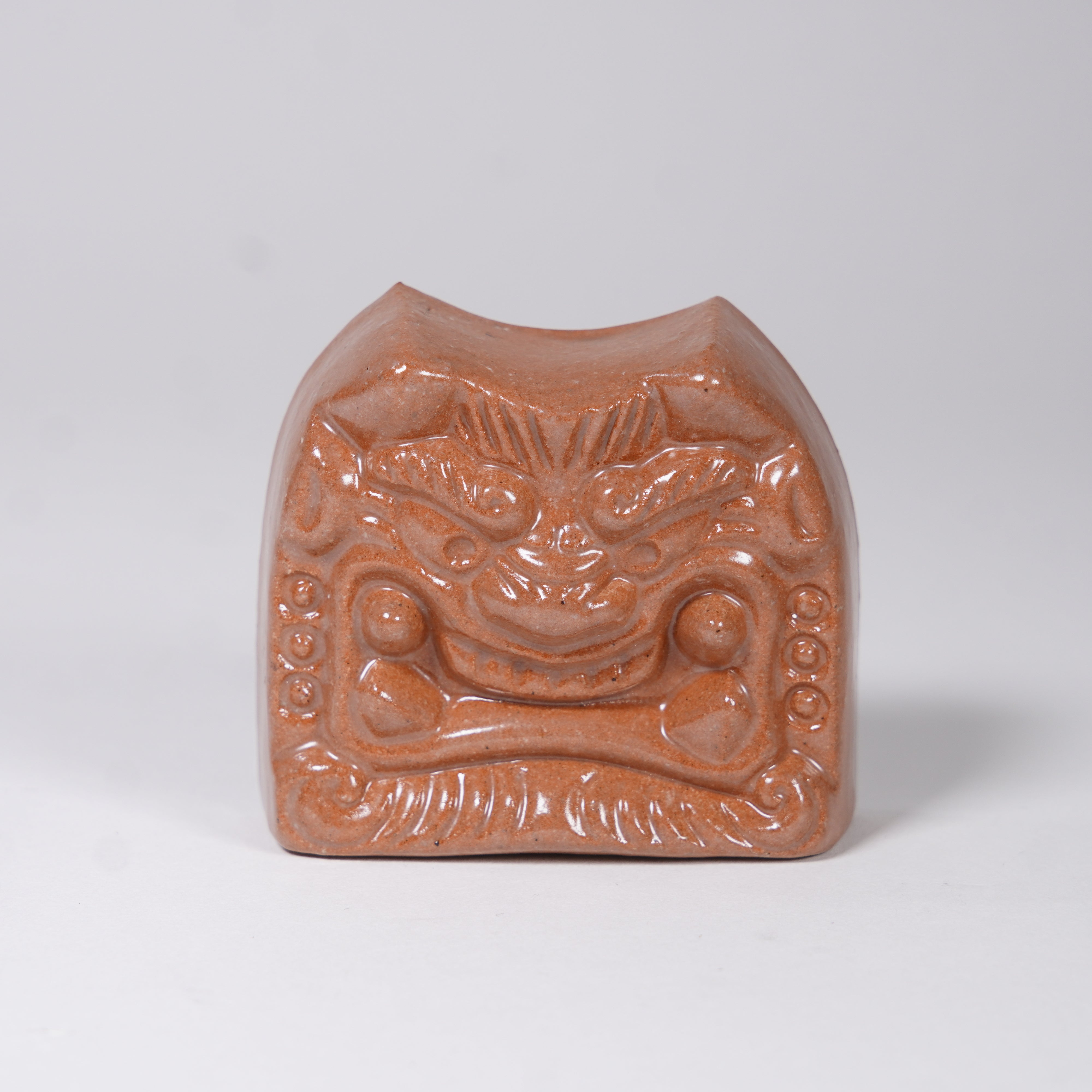 Onigawara Paperweight / Red