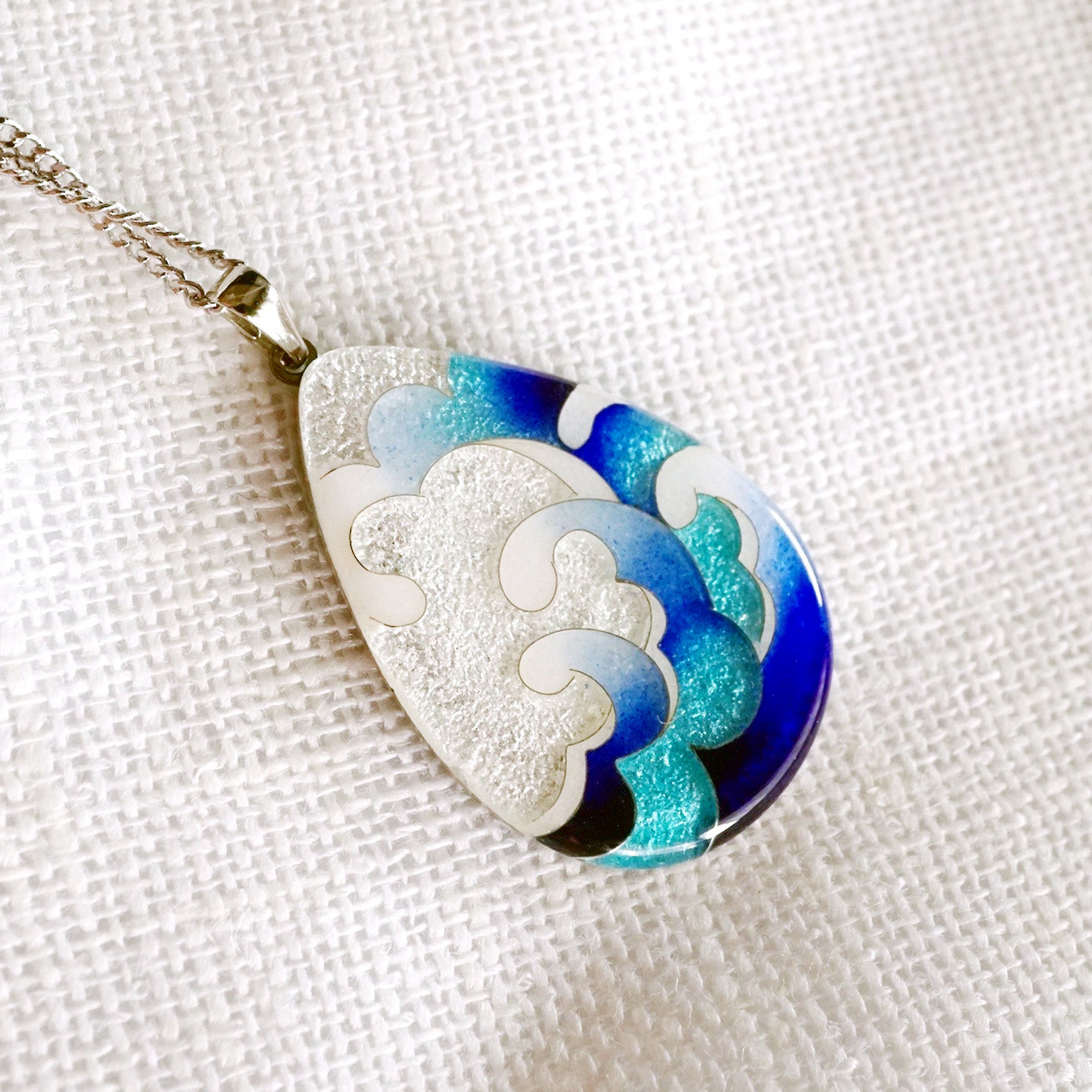 Superfine Pendant / vague