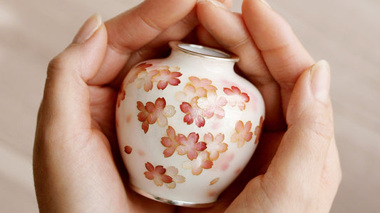 Luxury Flower Vases: Exquisite Creations for Elegant Decor