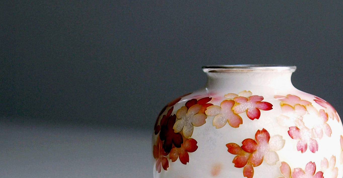 Vase de fleurs japonais
