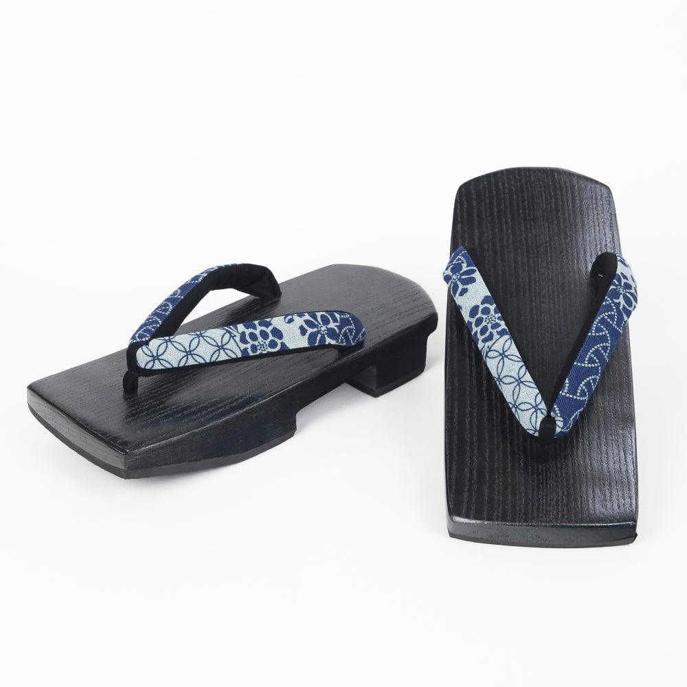 Japanische Sandalen / traditionelles Muster