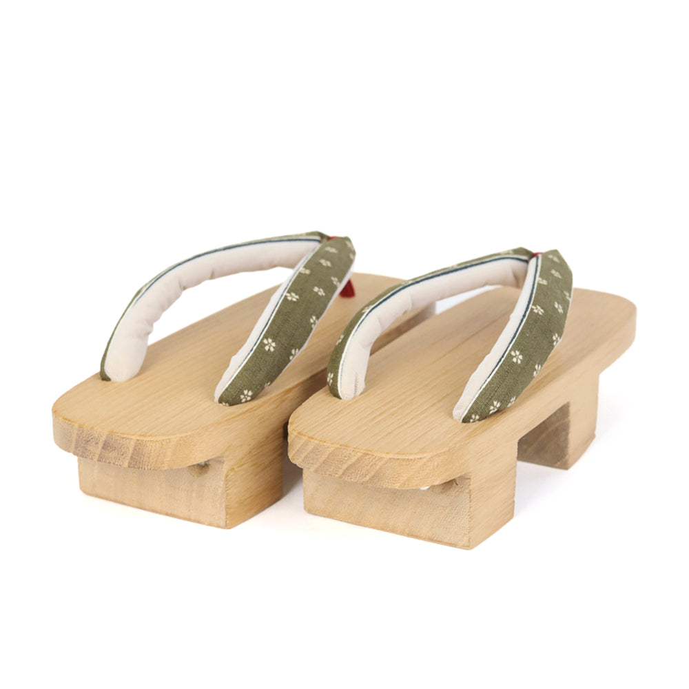 Sandalias japonesas / flor de cerezo