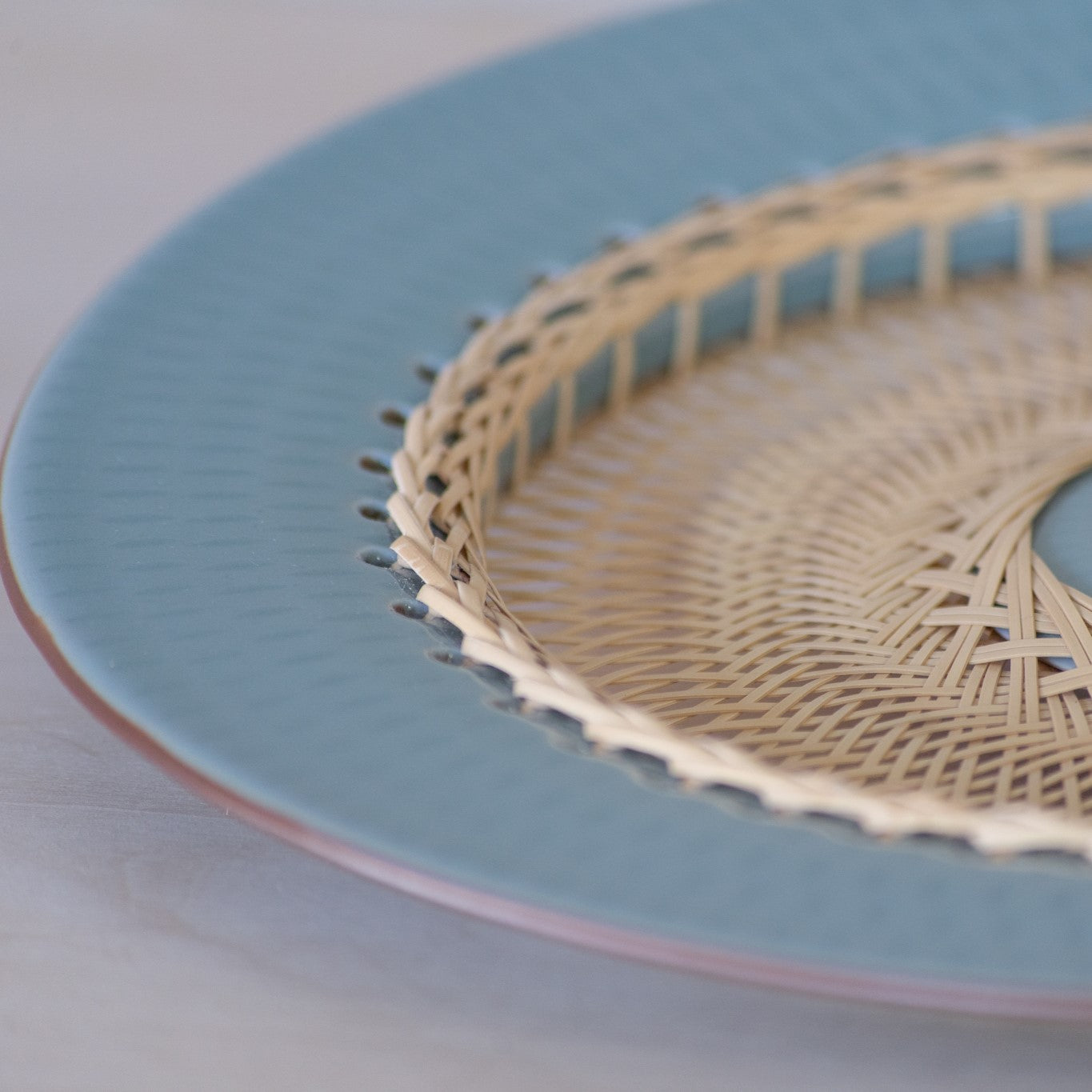 Piastra ceramica / spirale di bambù
