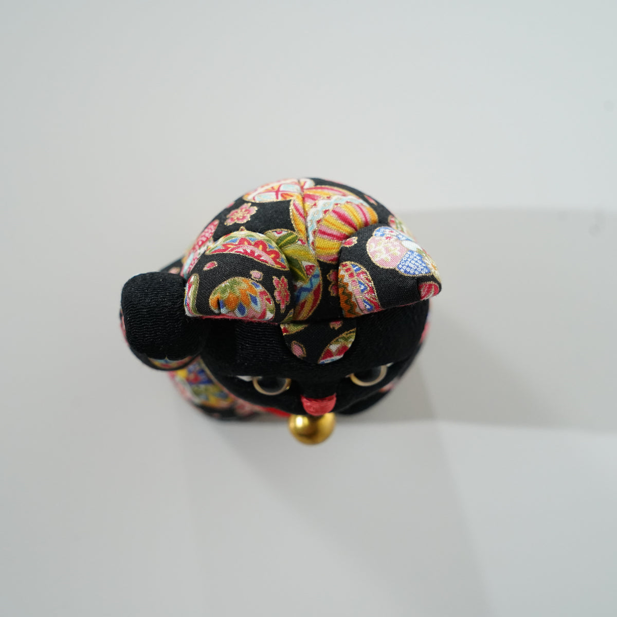 Manekineko Dolls / Classic Plump / Black Floral