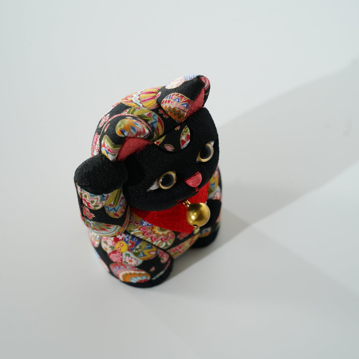 Manekineko Dolls / Classic Plump / Black Floral