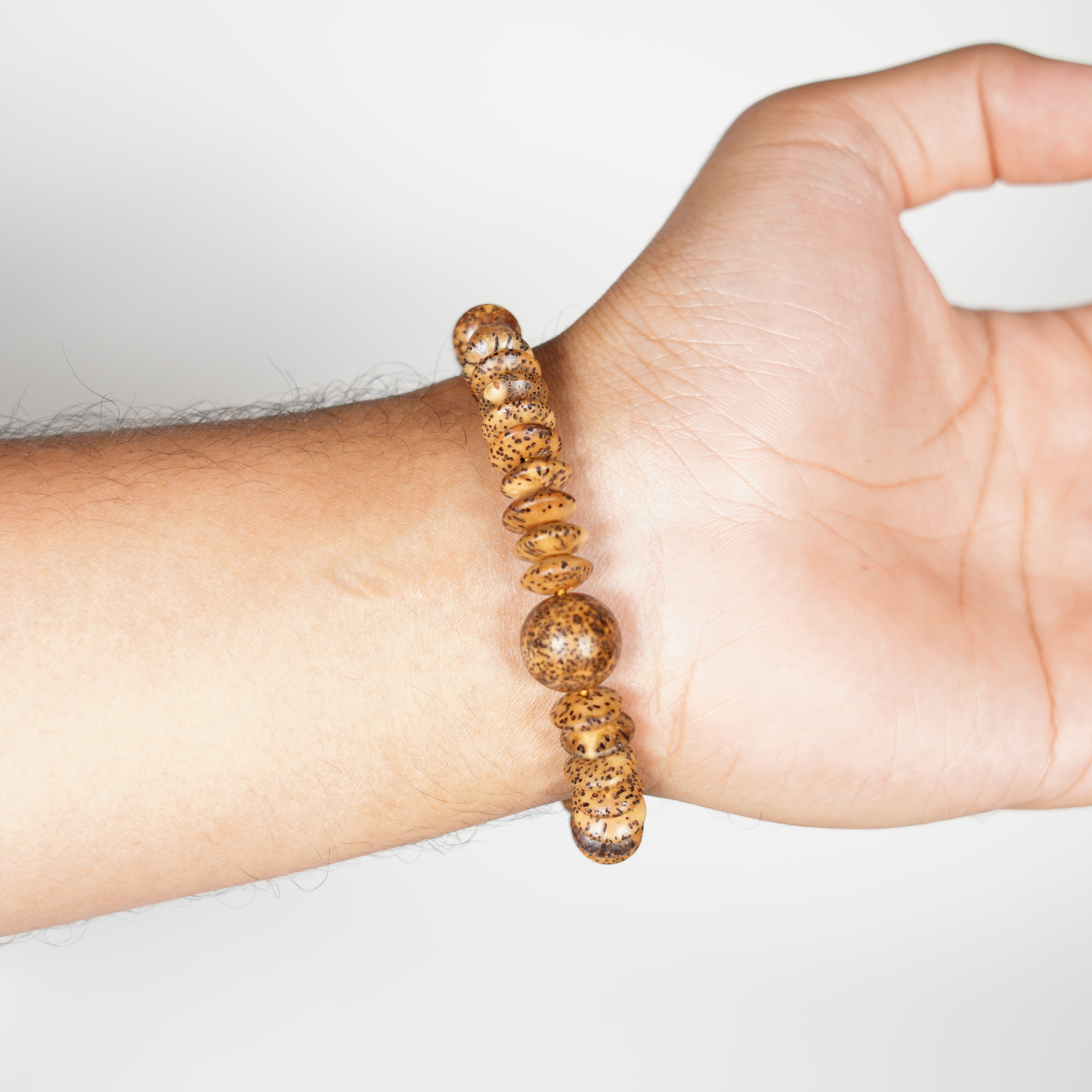 Bracciale nenju / nero / 36 perle