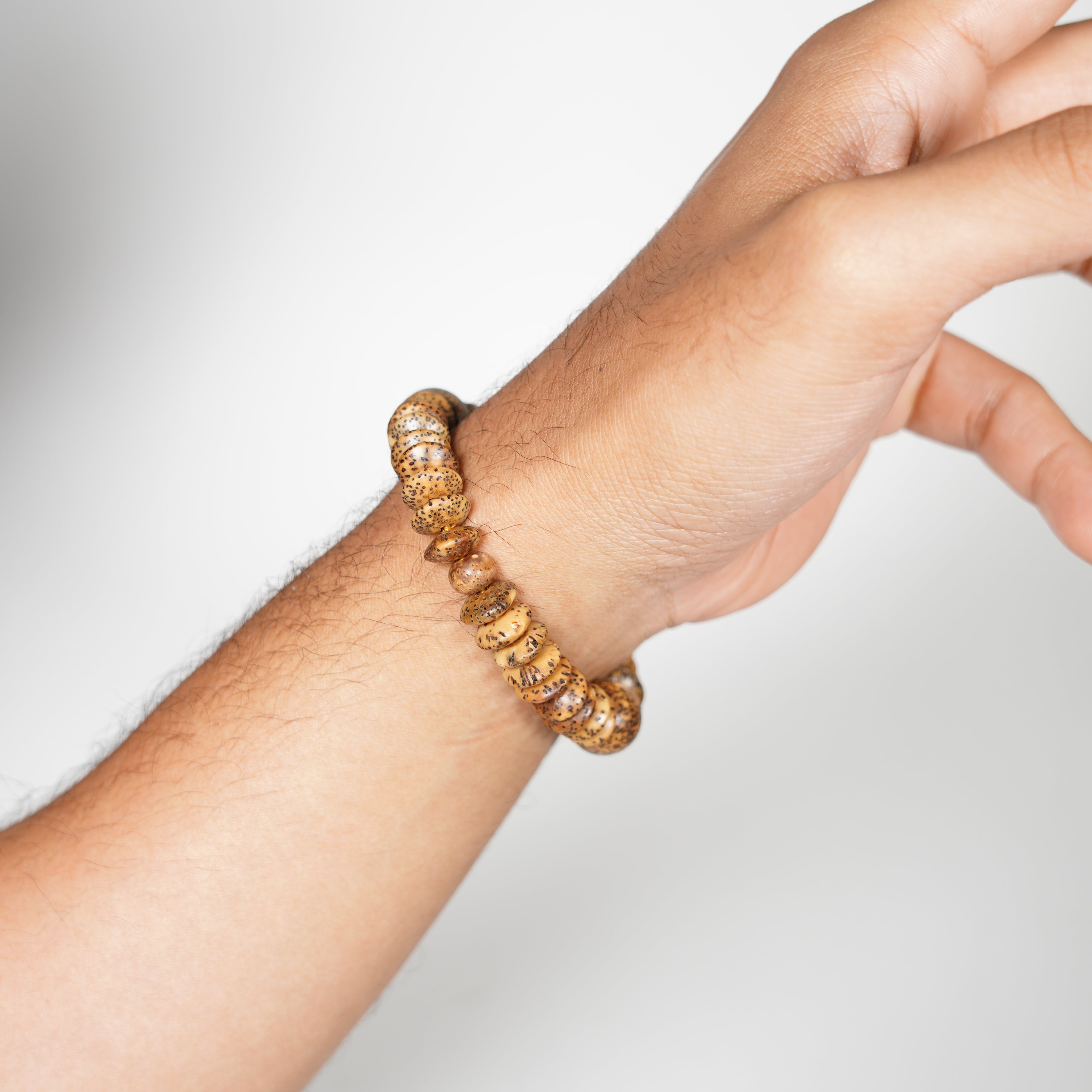 Bracciale nenju / nero / 36 perle