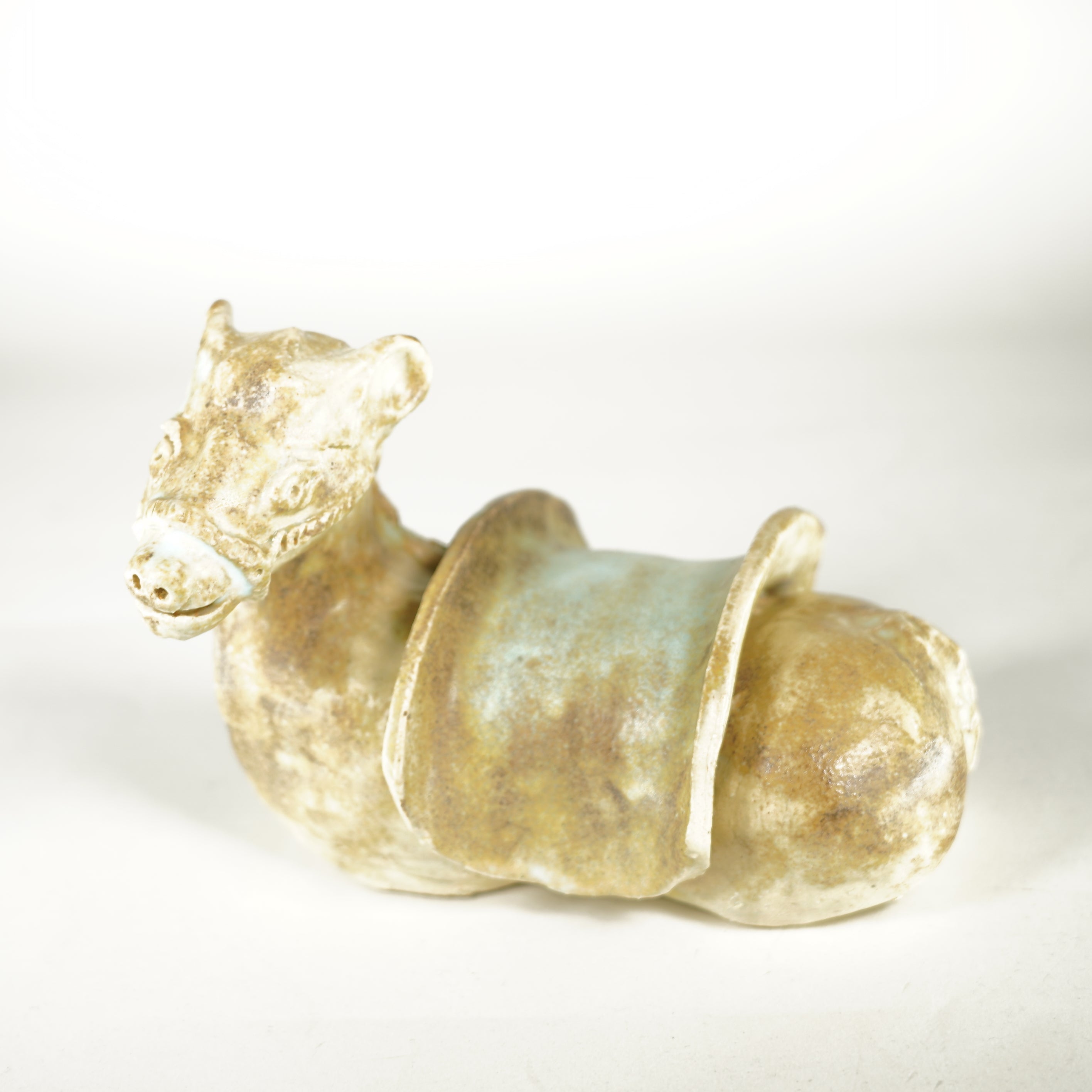 Figurina di cavallo in ceramica 1