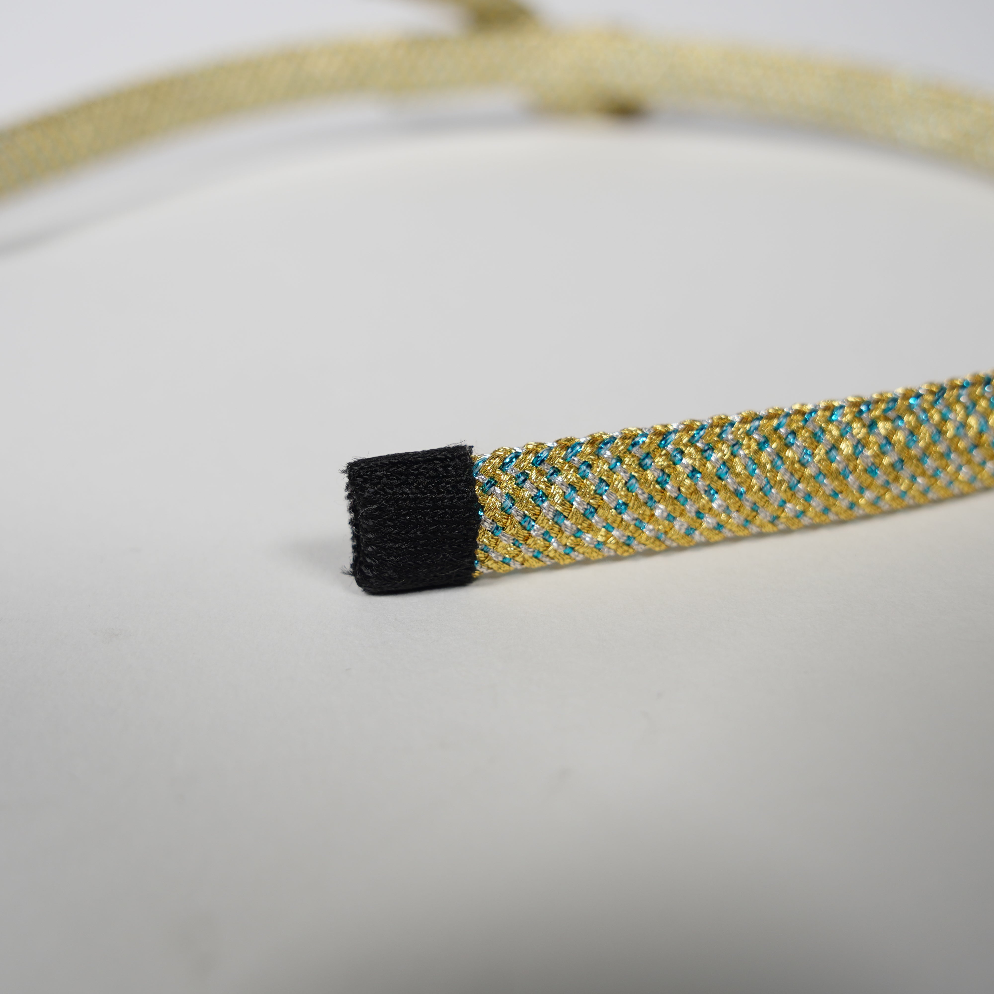 Hilo de oro / diadema