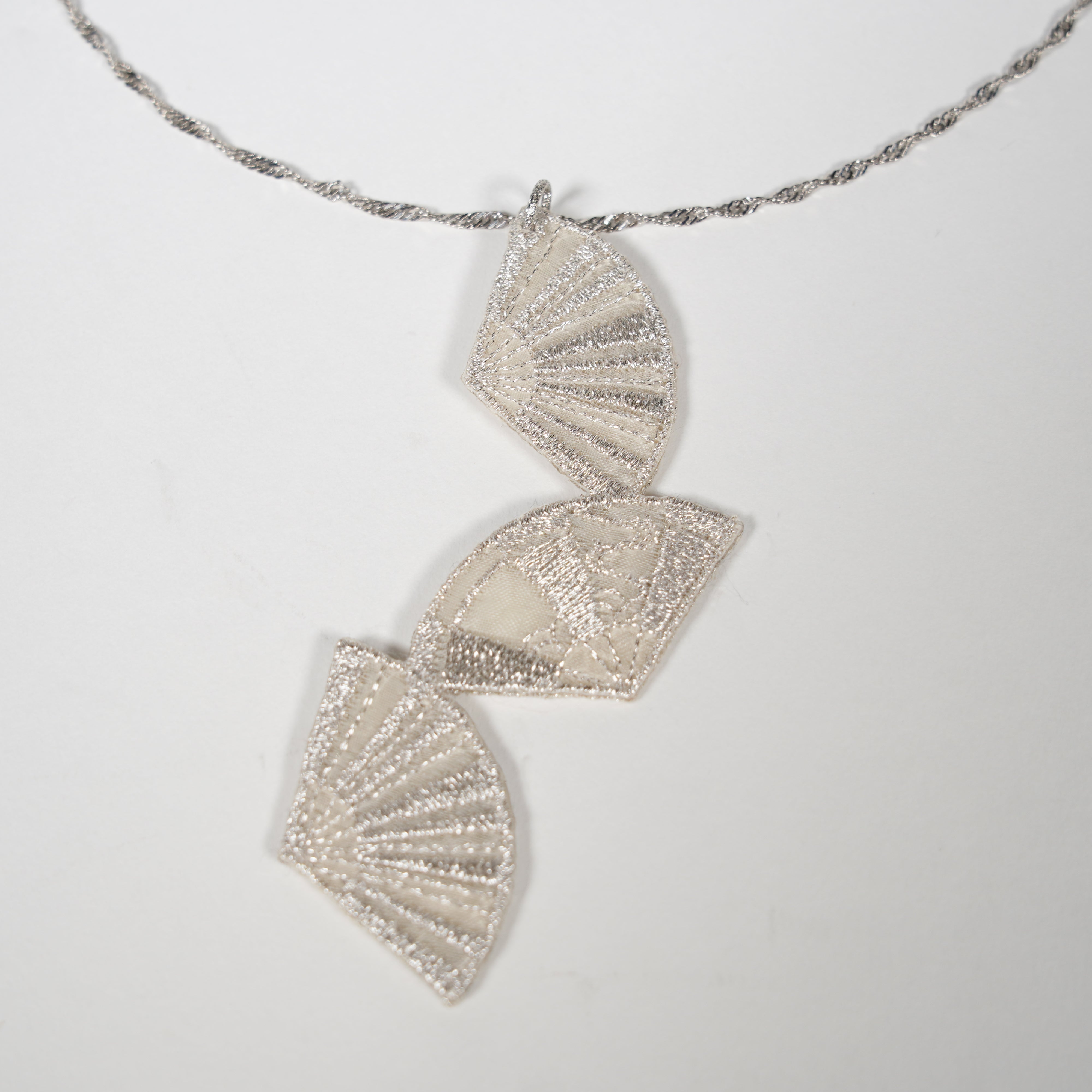 Embroidered Necklace / Metallic Thread / Kyoto Fan