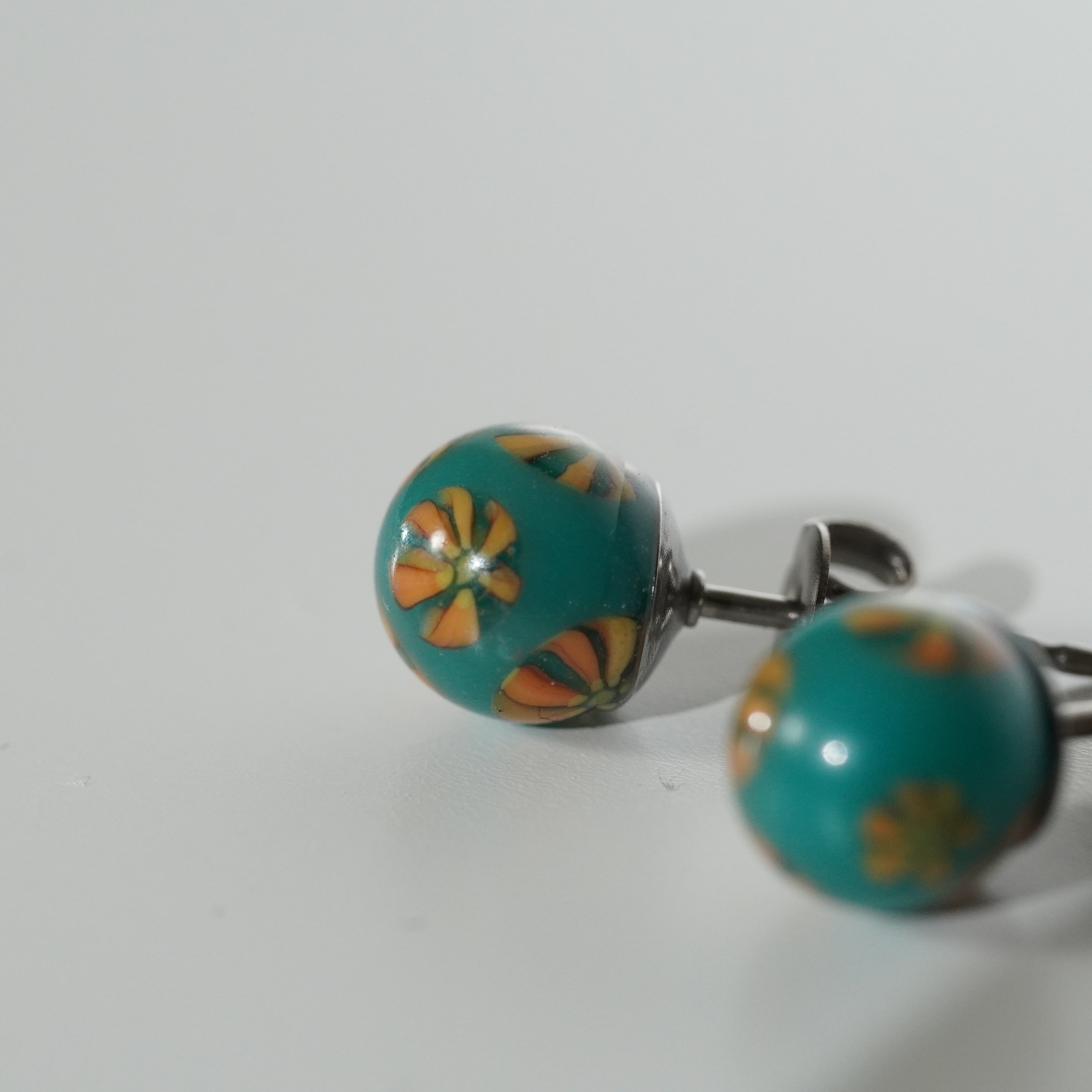 Tonbo-dama Glass Earrings / Turquoise & Orange Floral