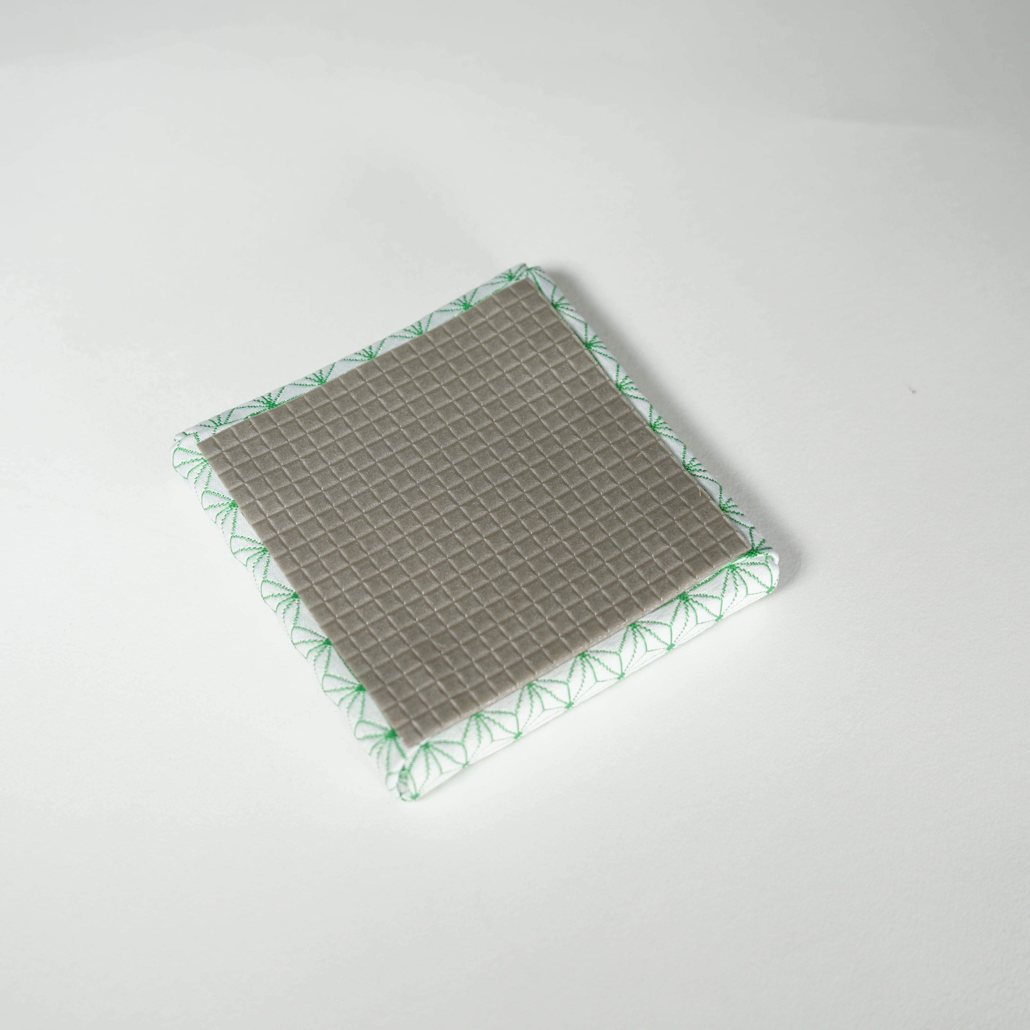 Mini Tatami Mat / Jurakudai / Green Asanoha (Hemp Leaf)