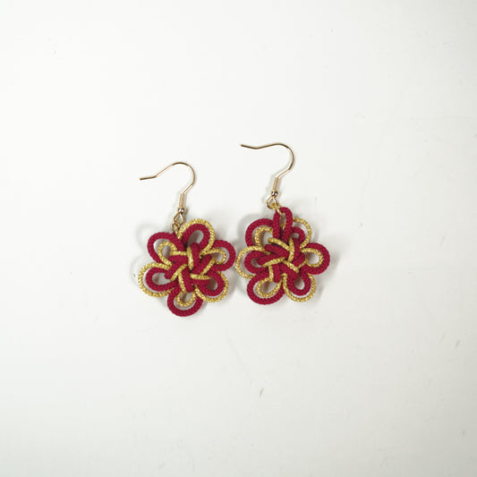 Plum Knot Pierced Earings / Red