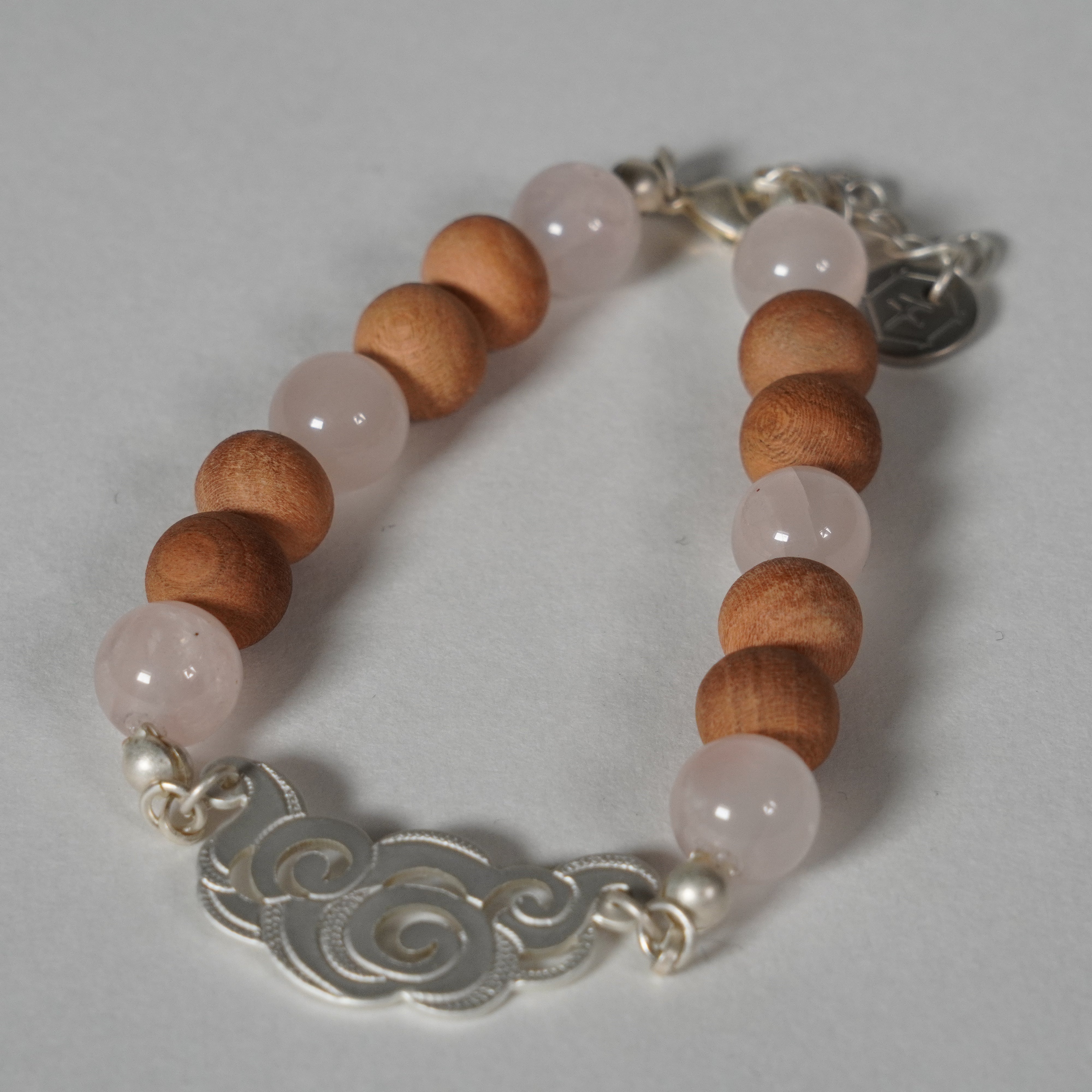 Collier / arabesque / spinelle noir
