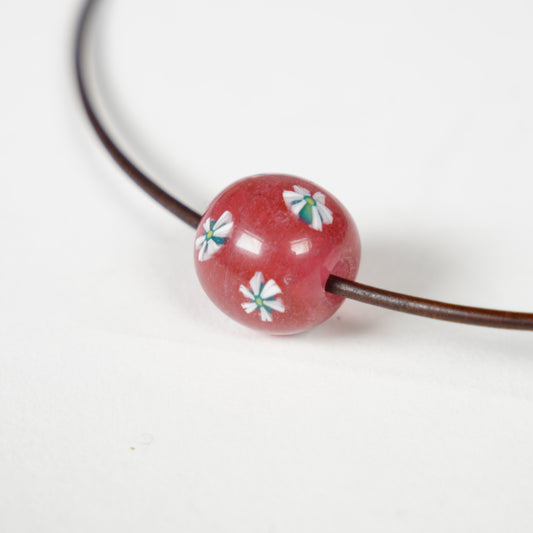 Glass Beads Neckalce / Red and White Flower